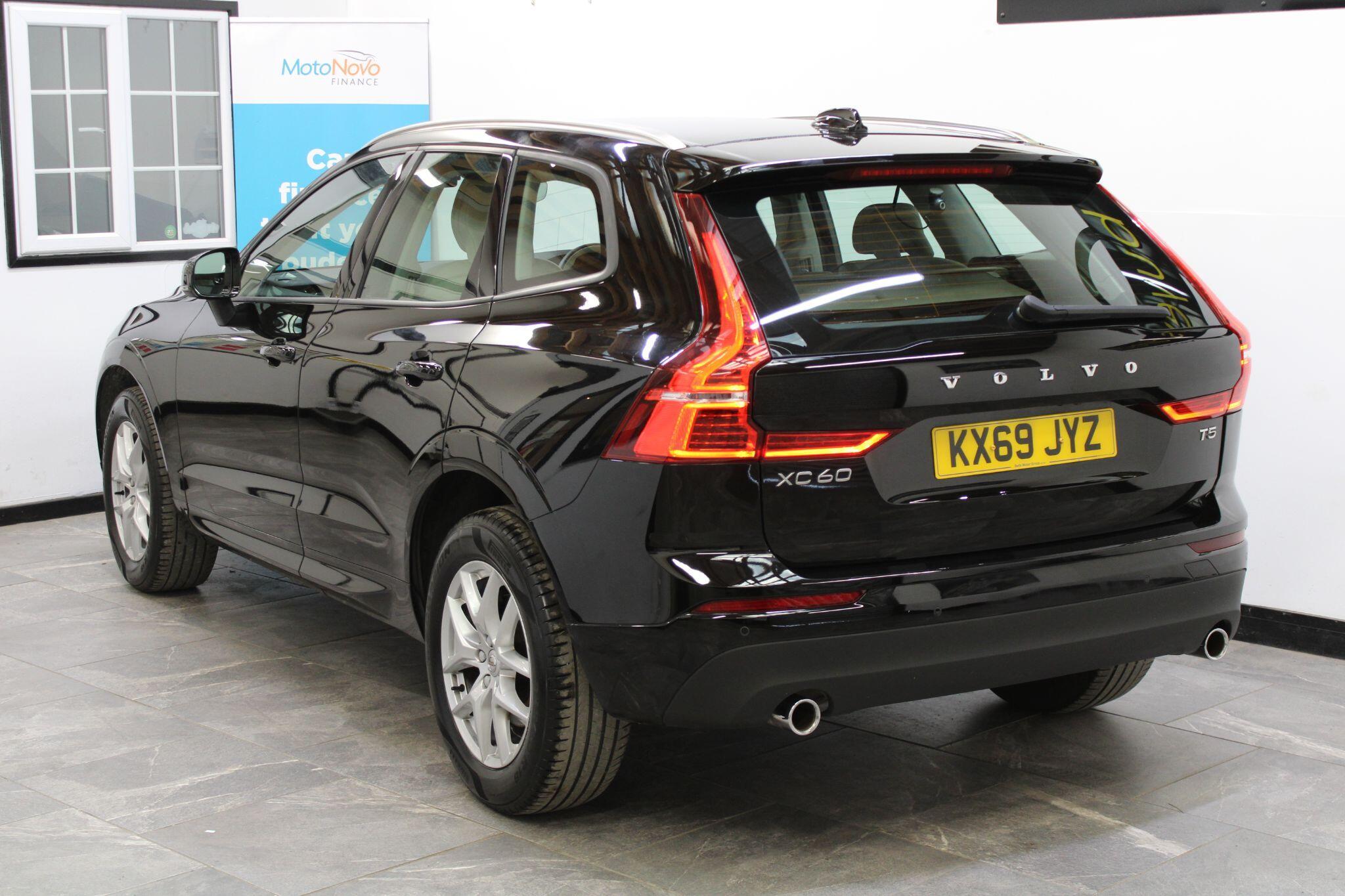 Volvo XC60 - Image 19