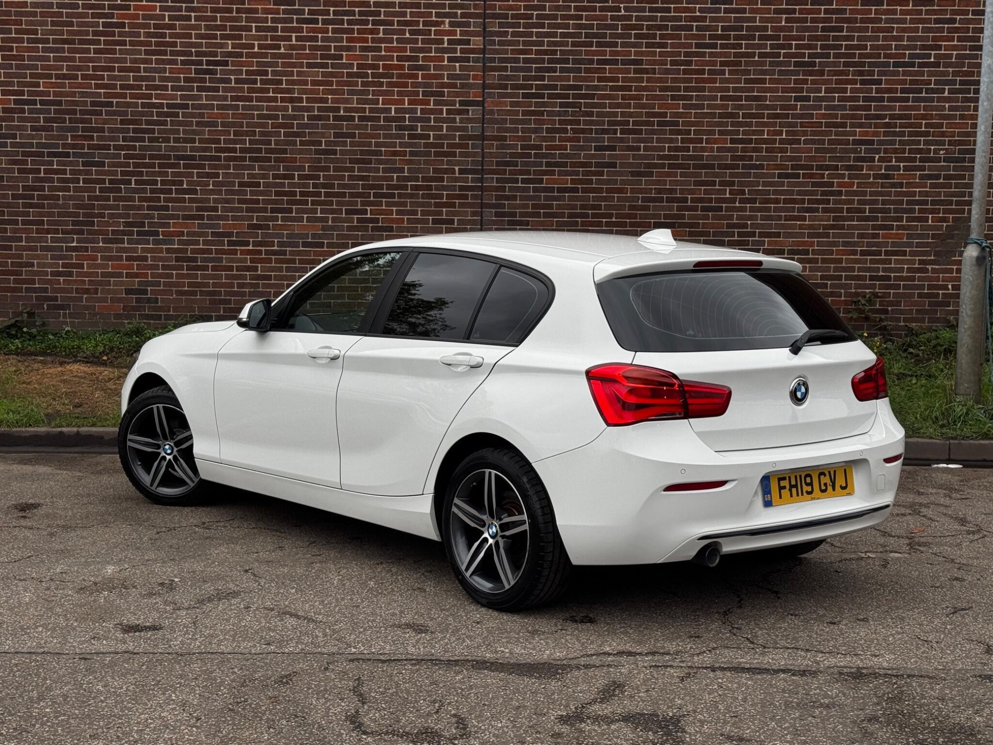 BMW 1 Series - Image 10
