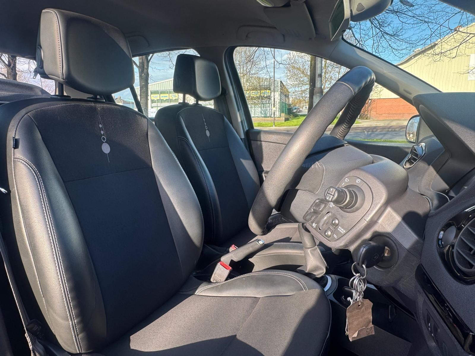 Renault Clio - Image 20