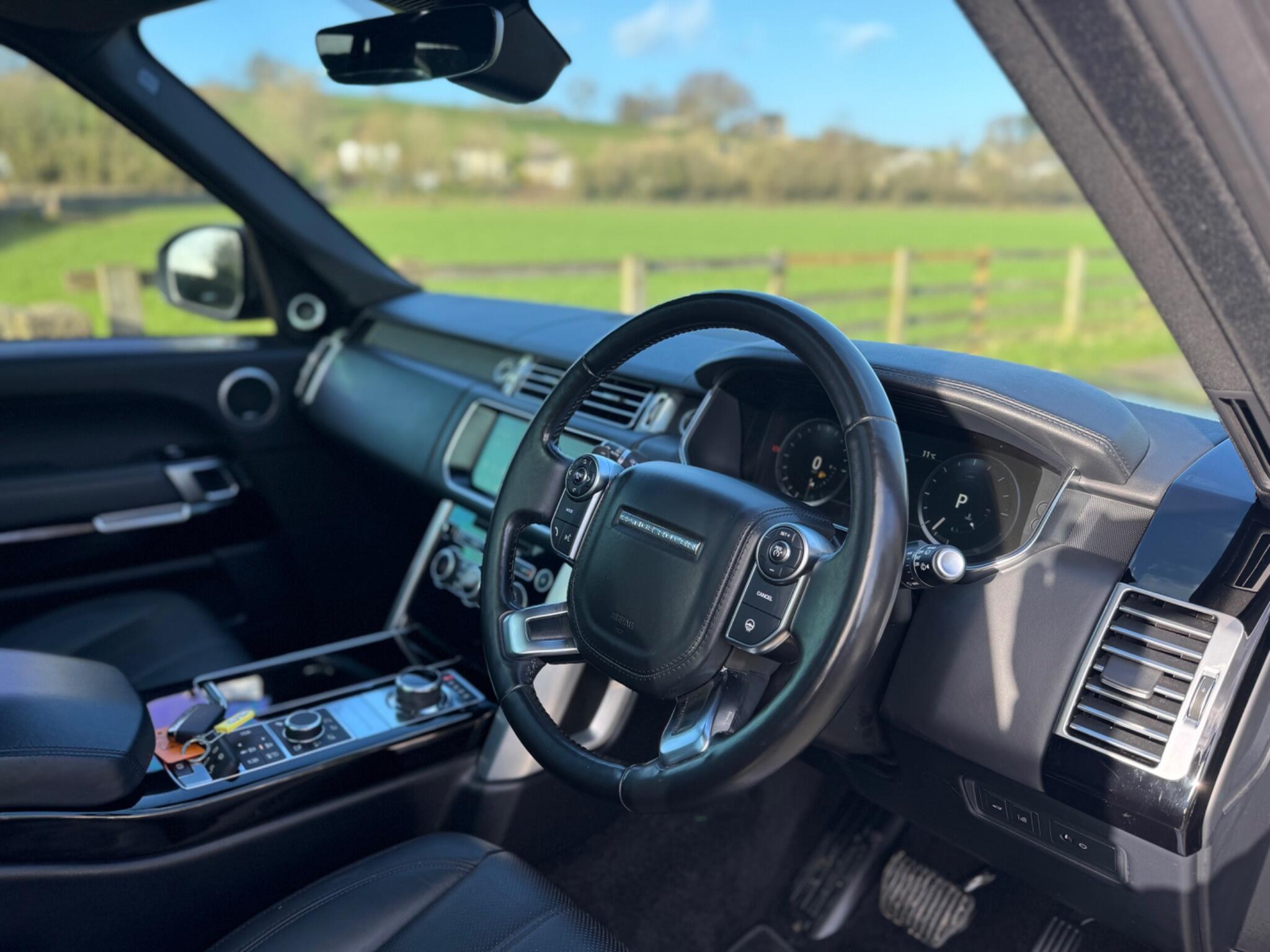 Land Rover Range Rover - Image 28