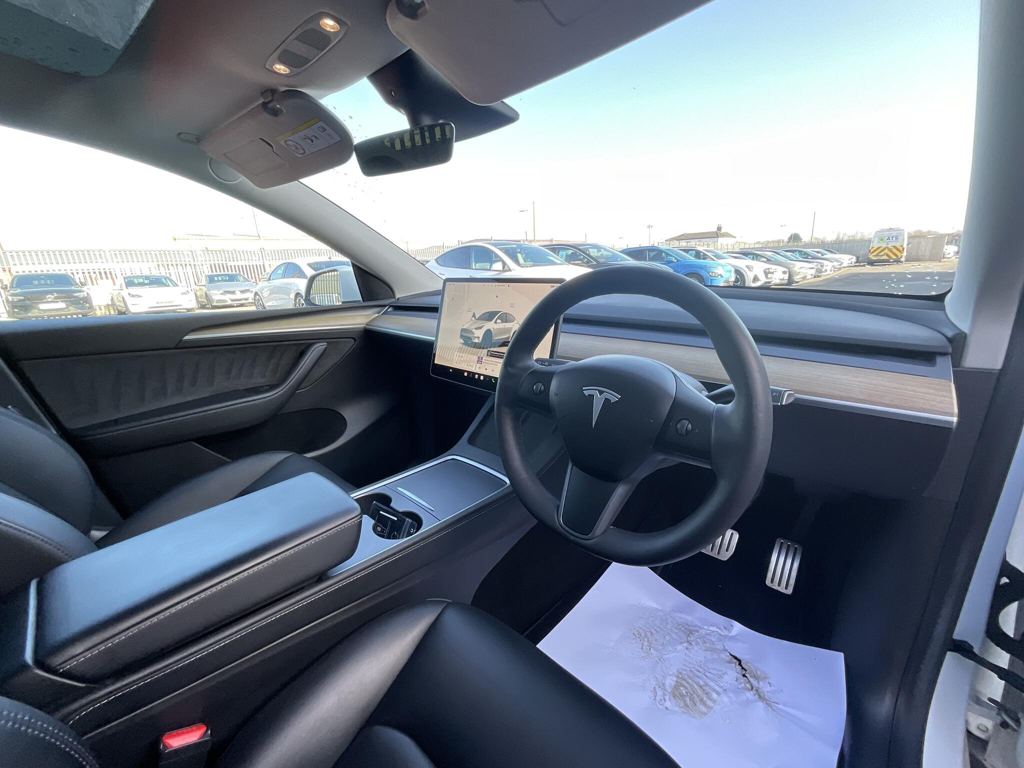 Tesla Model Y - Image 7