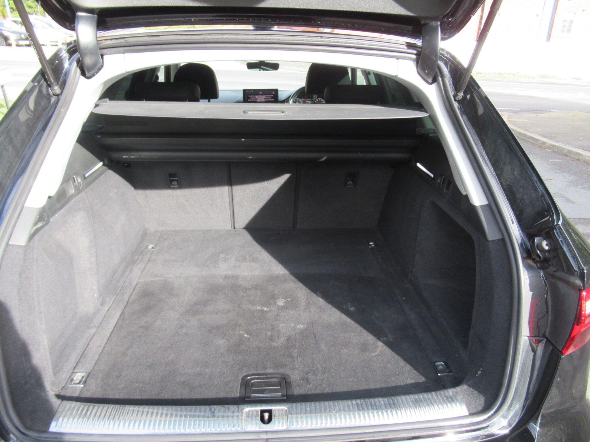 Audi A4 Avant - Image 14