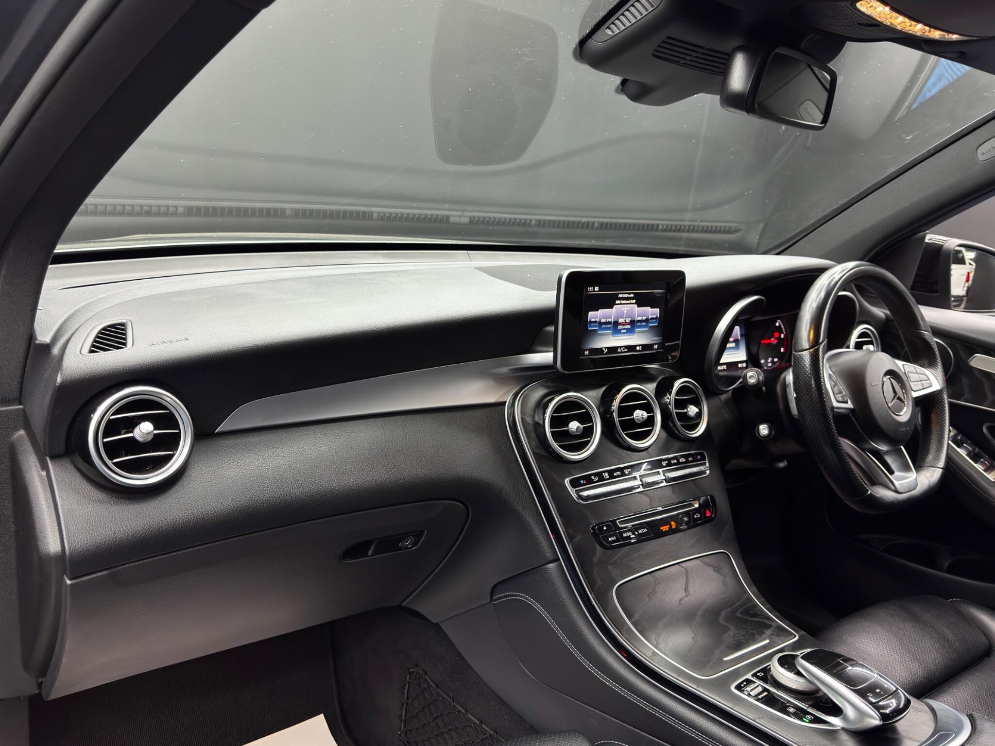 Mercedes GLC - Image 11