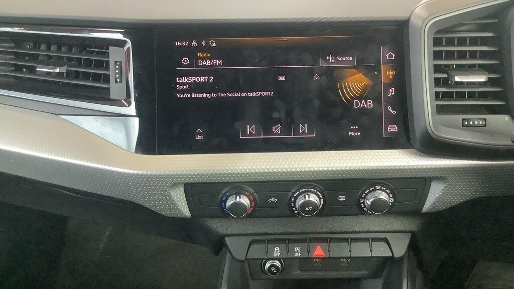 Audi A1 - Image 2
