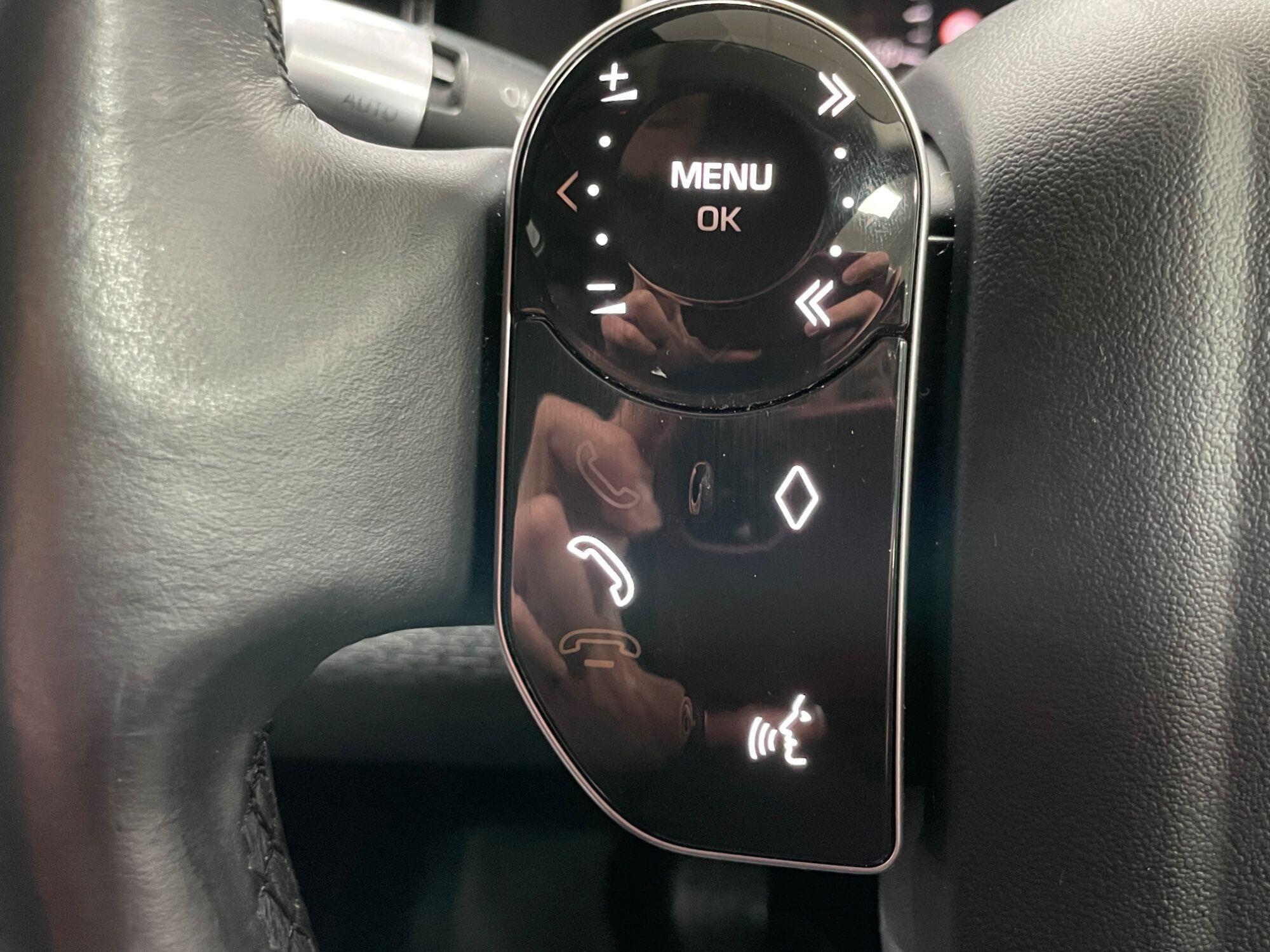 Land Rover Range Rover Evoque - Image 36