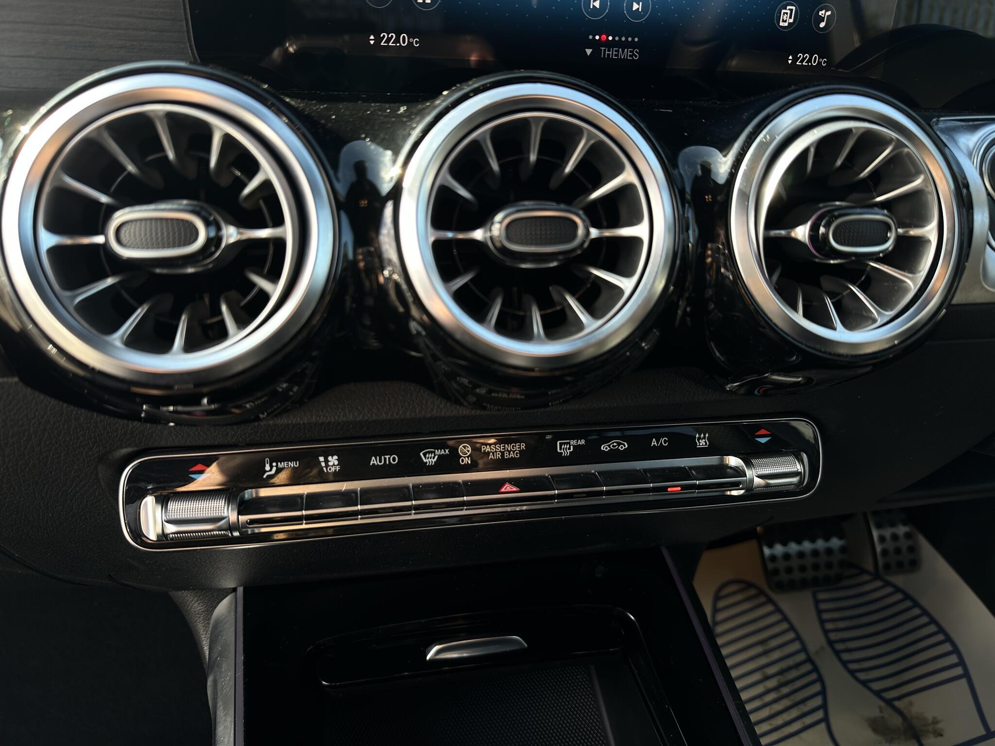 Mercedes Eqb - Image 14