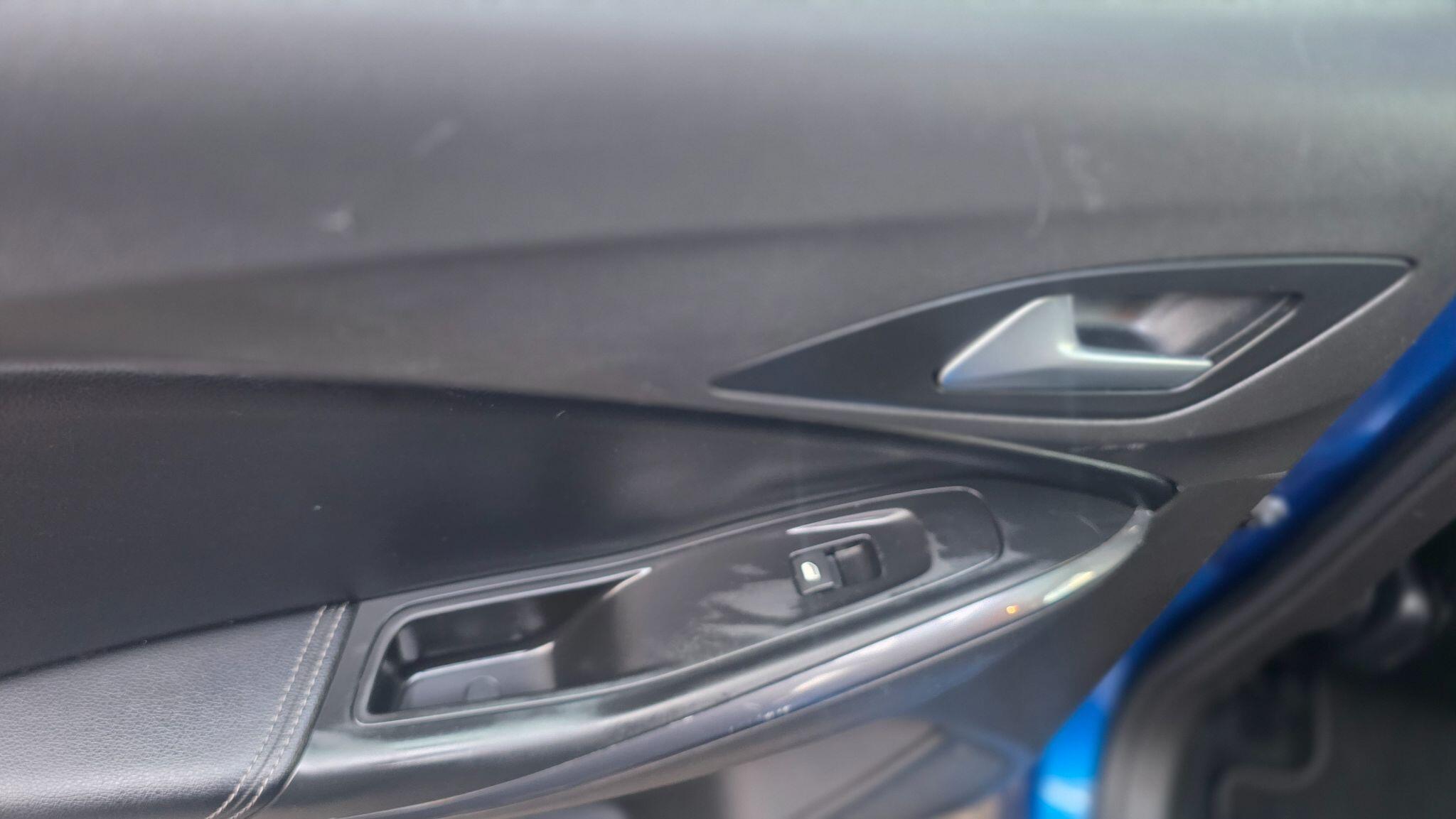 Vauxhall Grandland X - Image 39