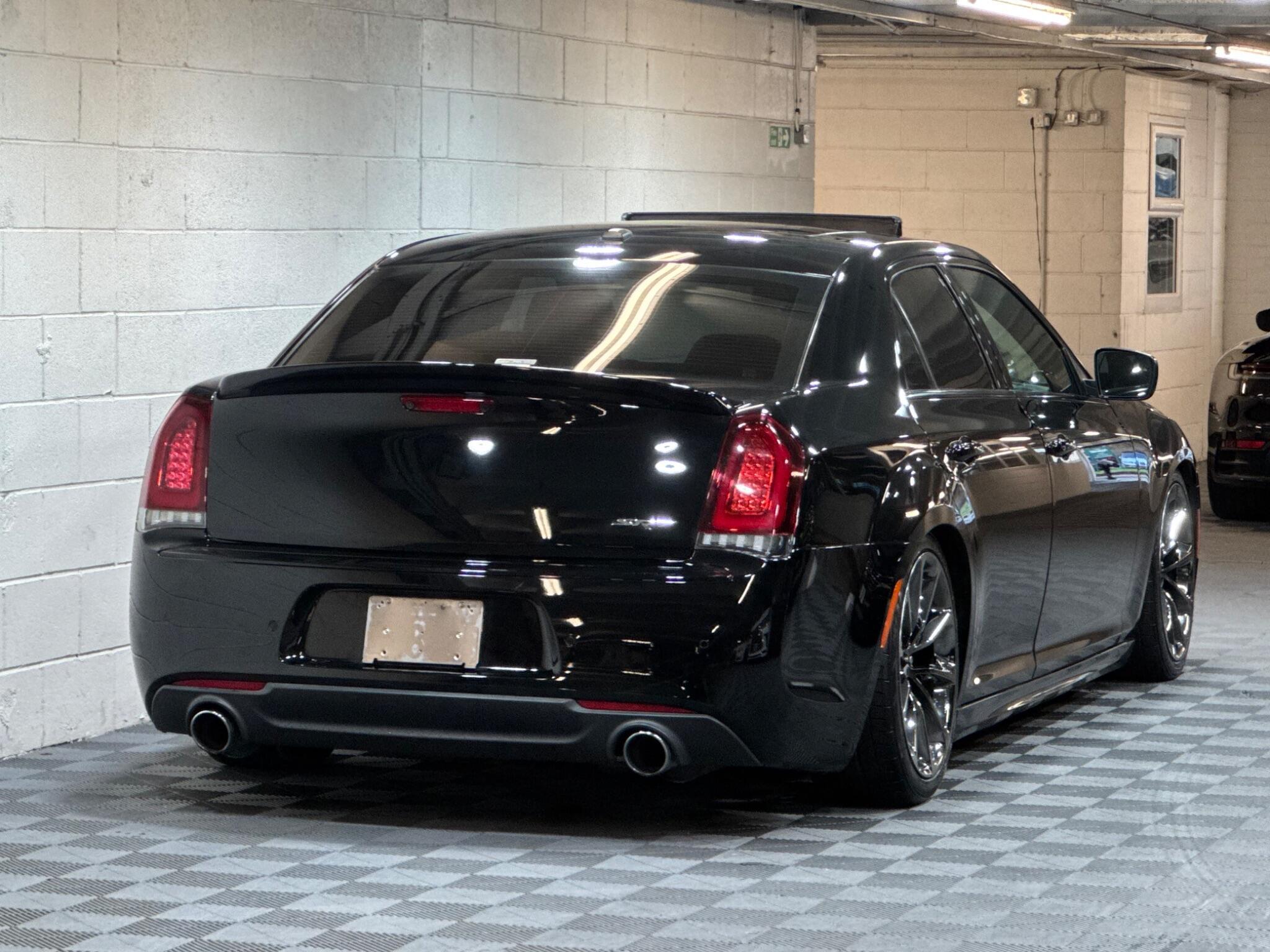 Chrysler 300C - Image 4