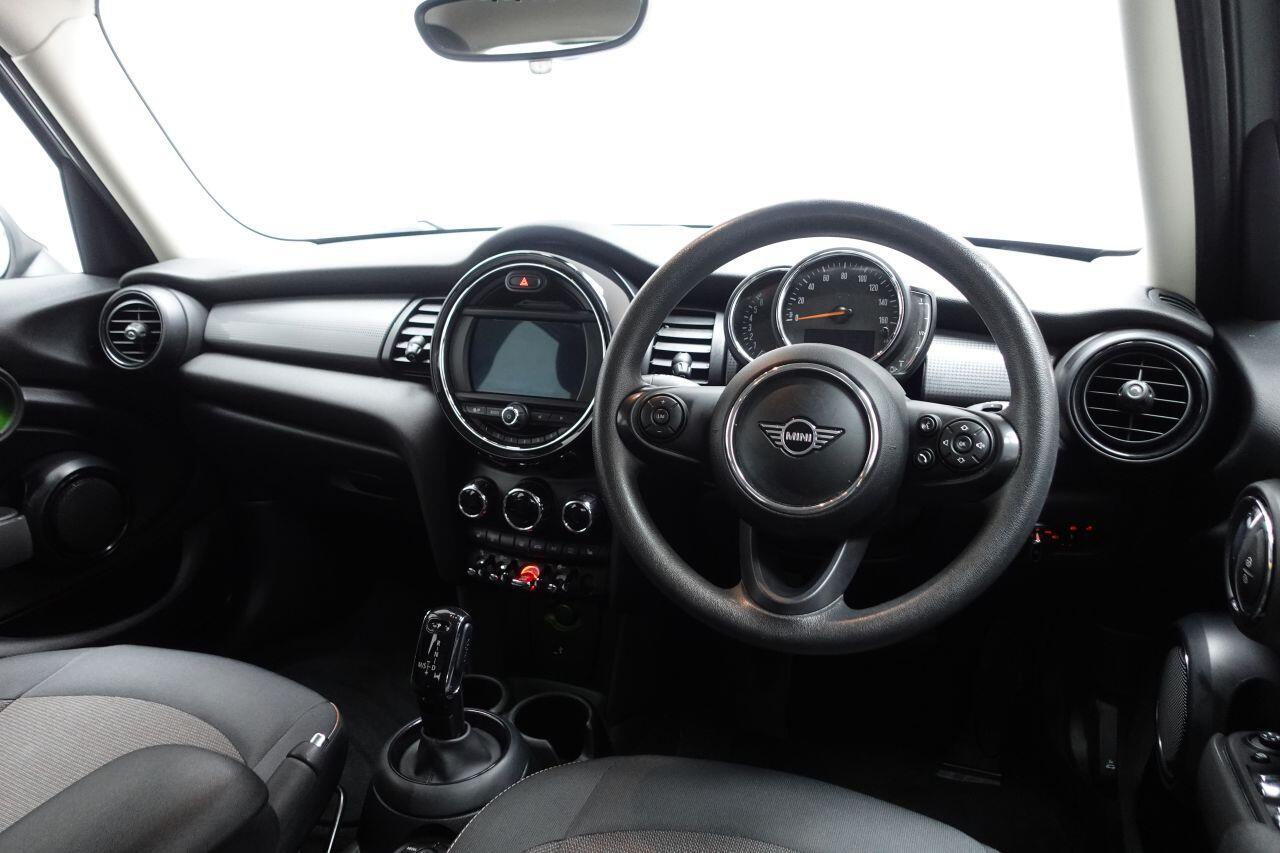 MINI Hatch - Image 15