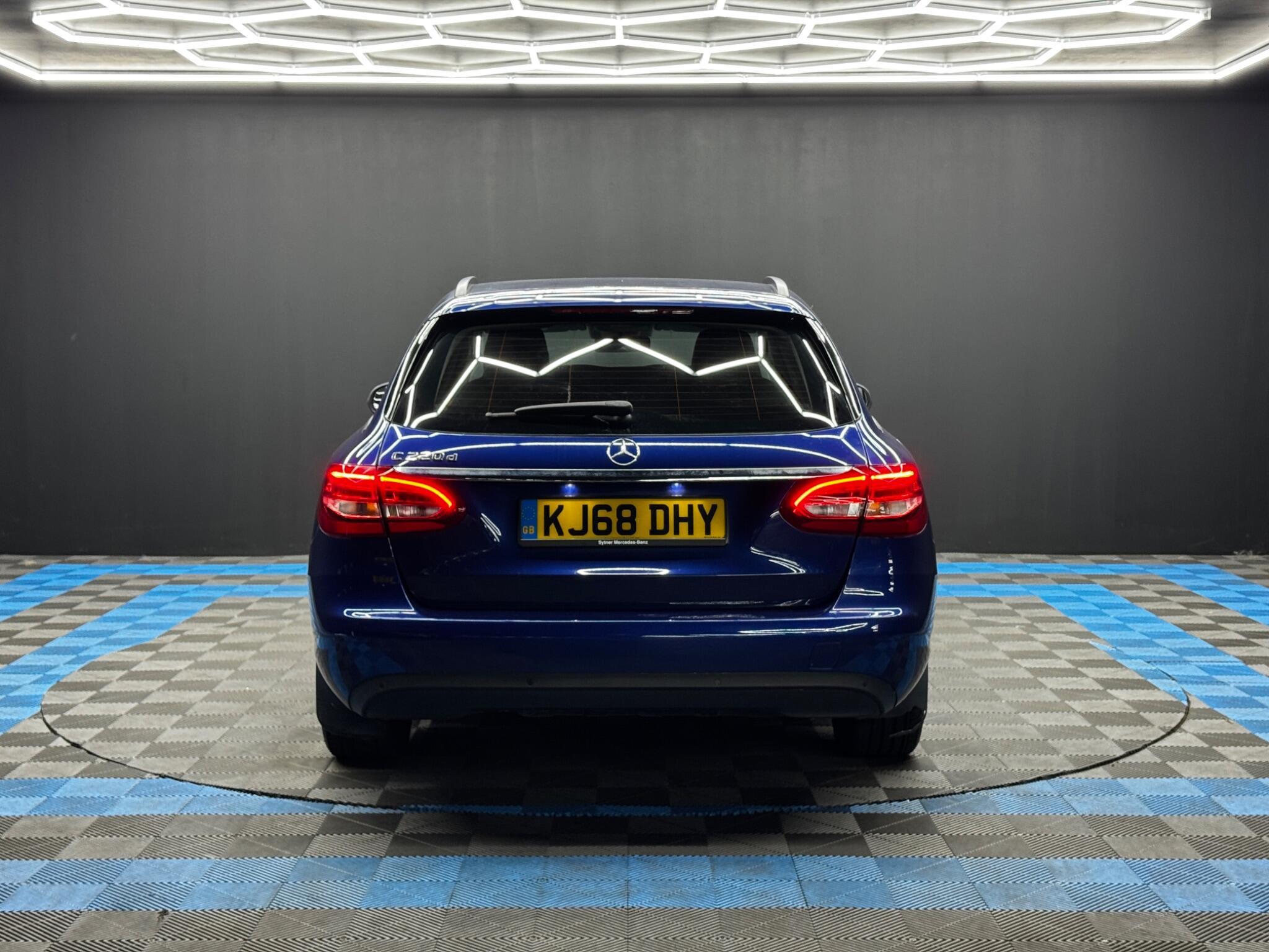 Mercedes C Class - Image 6