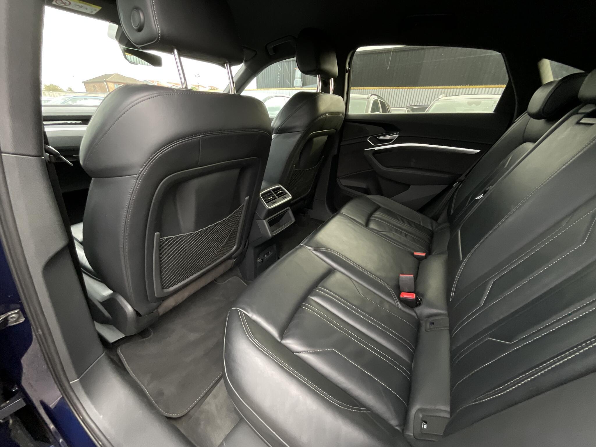 Audi E-Tron - Image 13