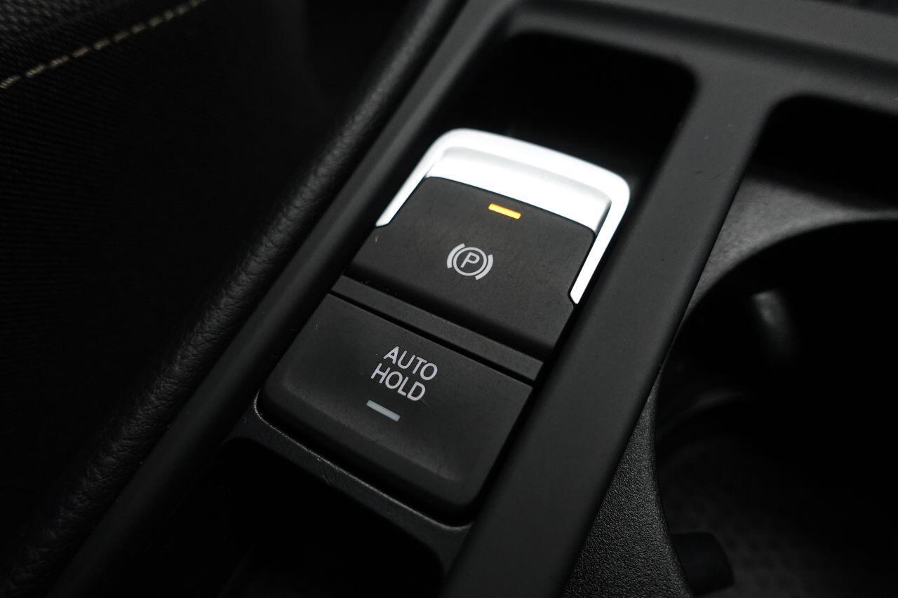 Volkswagen Golf - Image 43