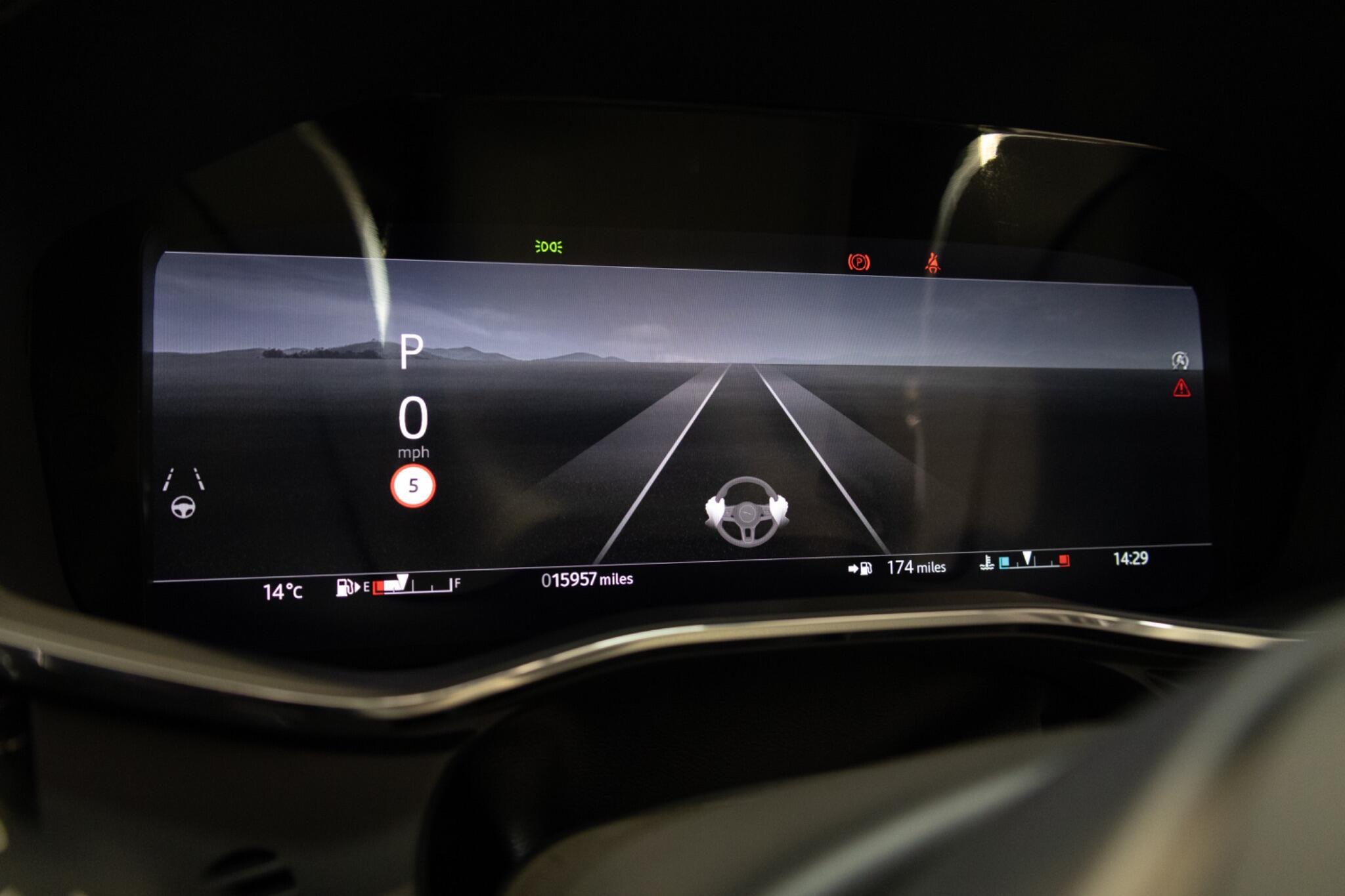 Jaguar F-Pace - Image 35