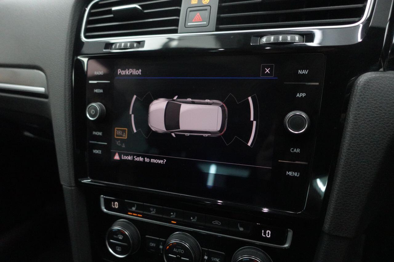 Volkswagen Golf - Image 2