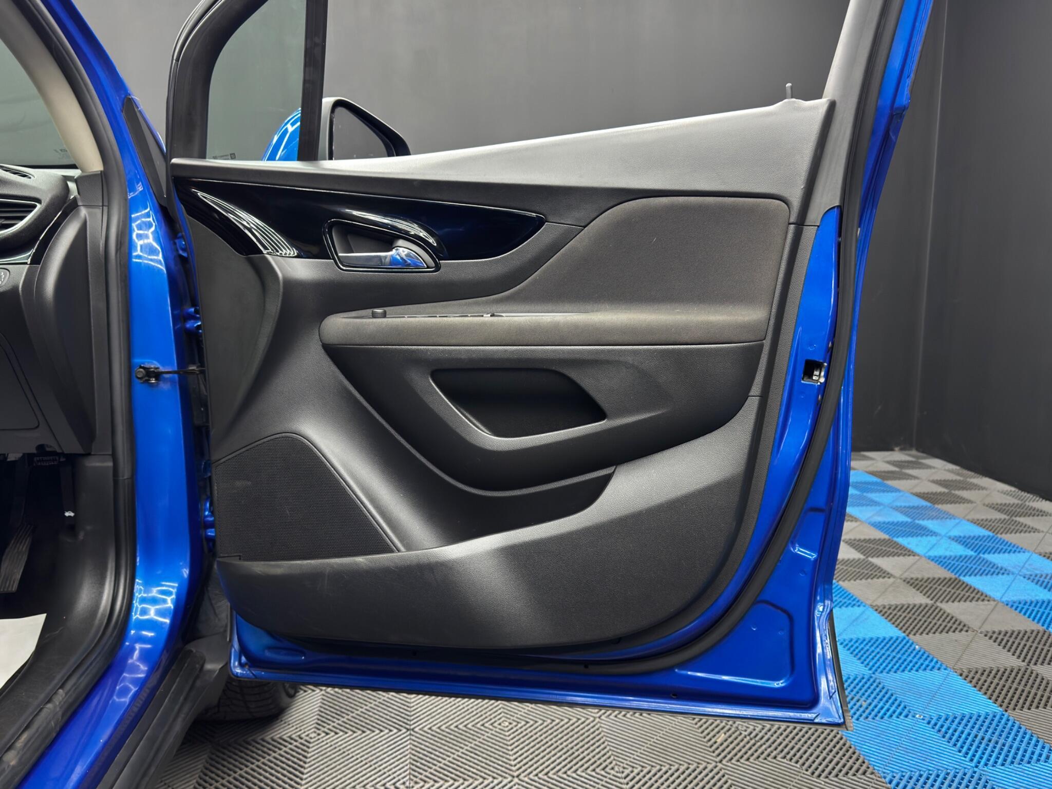 Vauxhall Mokka X - Image 35