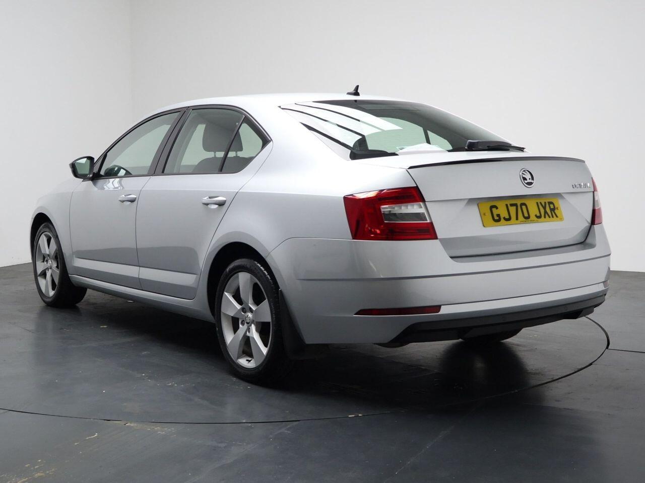 Skoda Octavia - Image 9