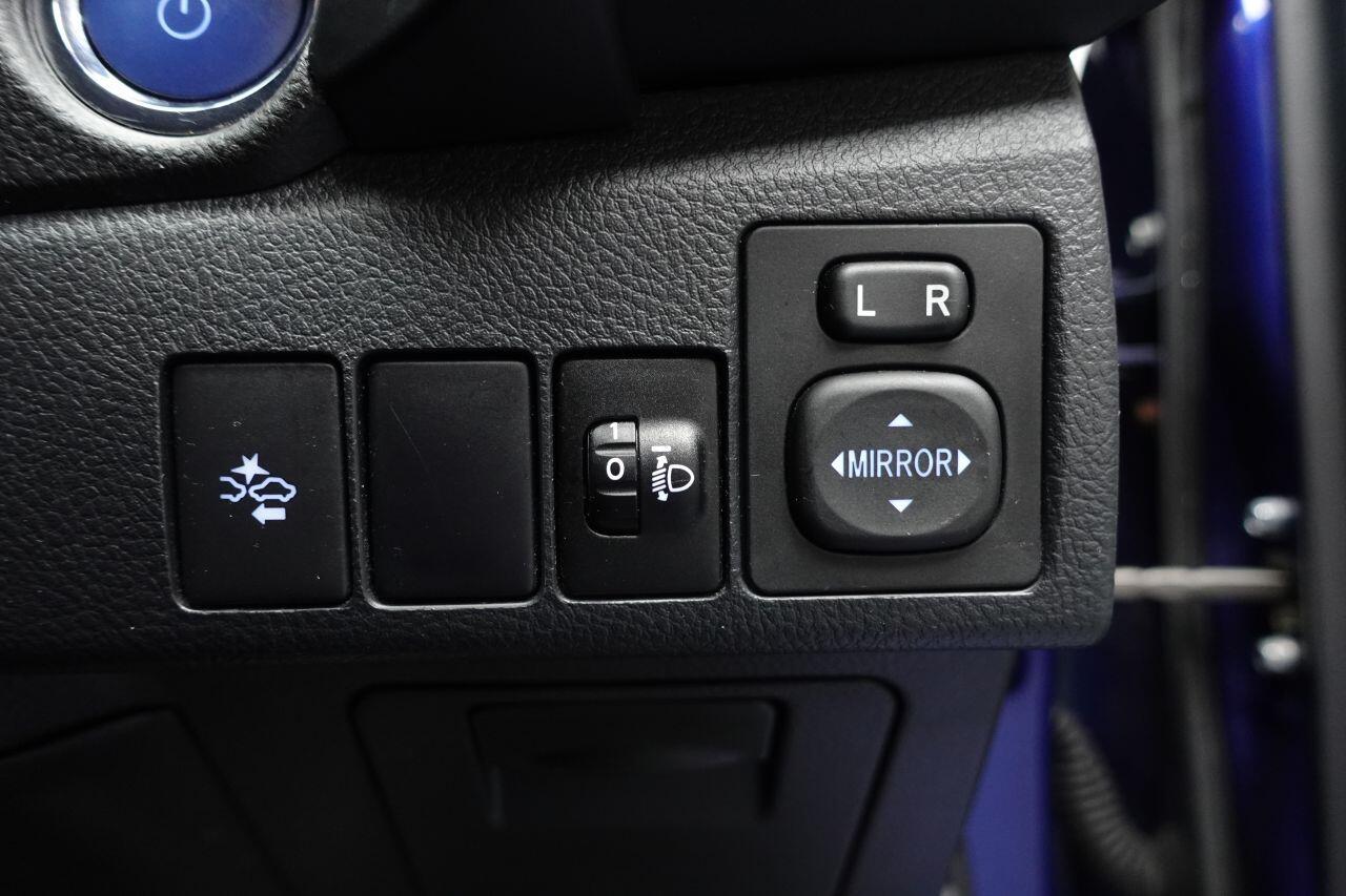 Toyota Auris - Image 45