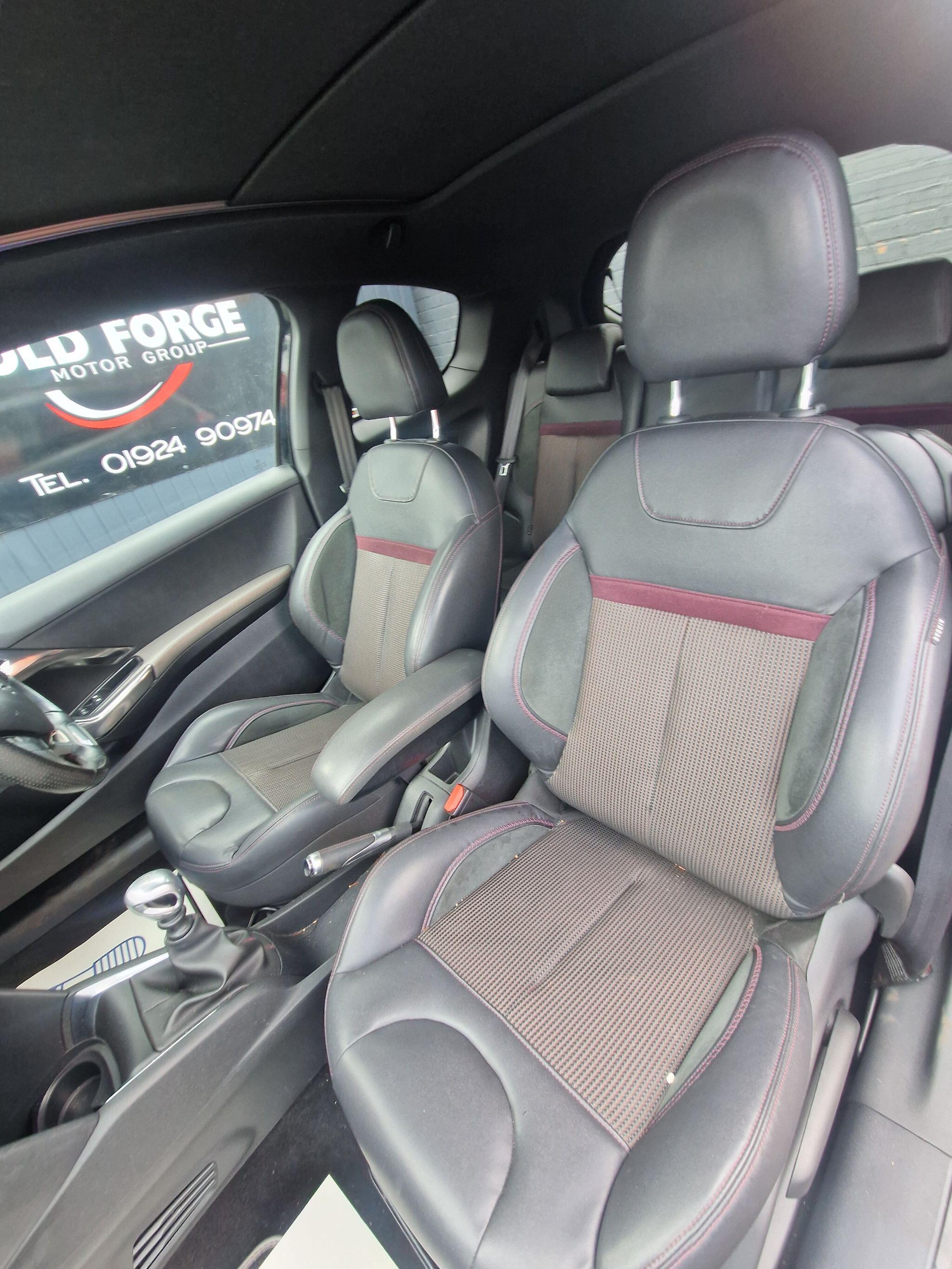Peugeot 208 - Image 34