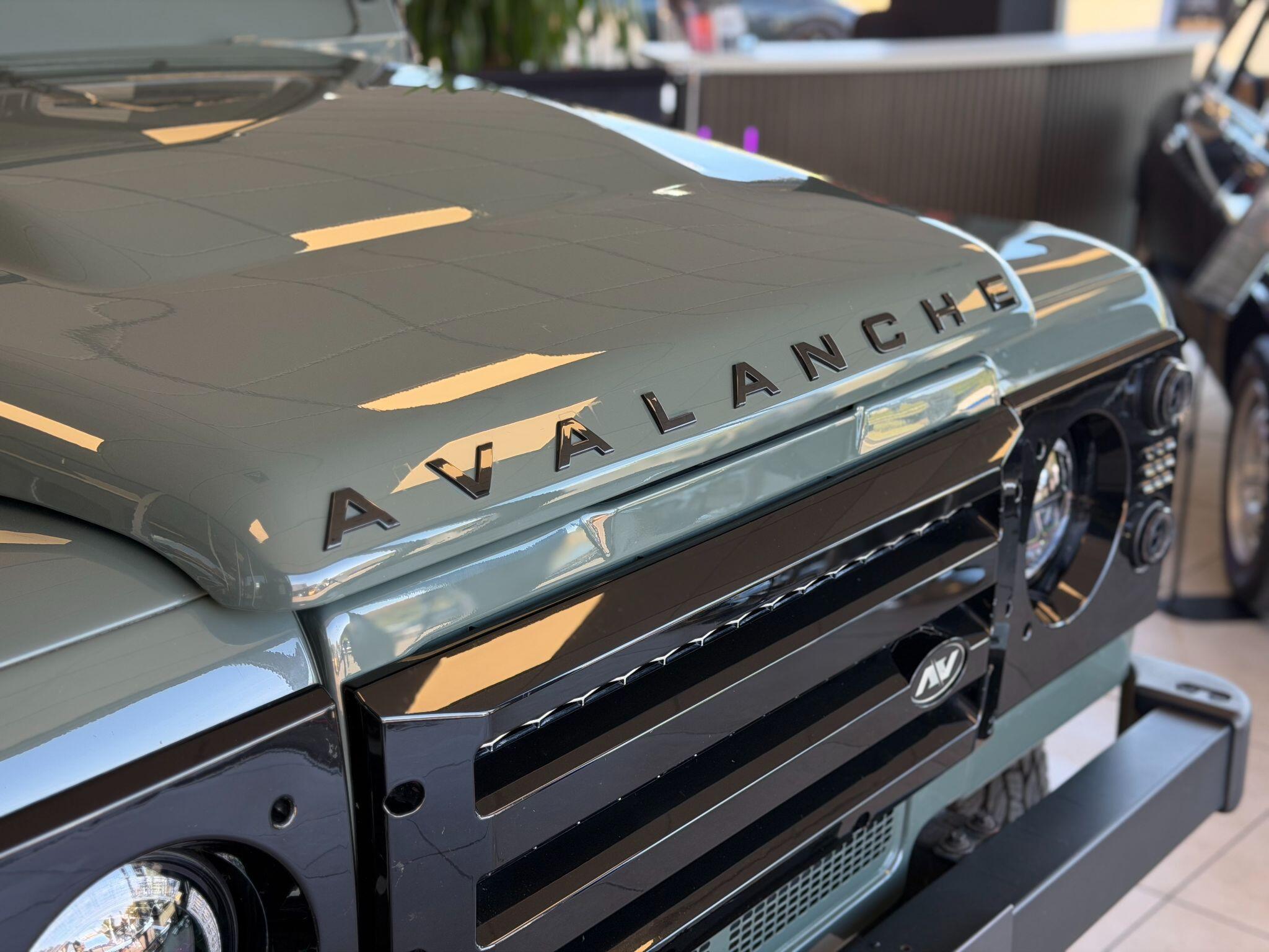 Land Rover Defender 90 - Image 13