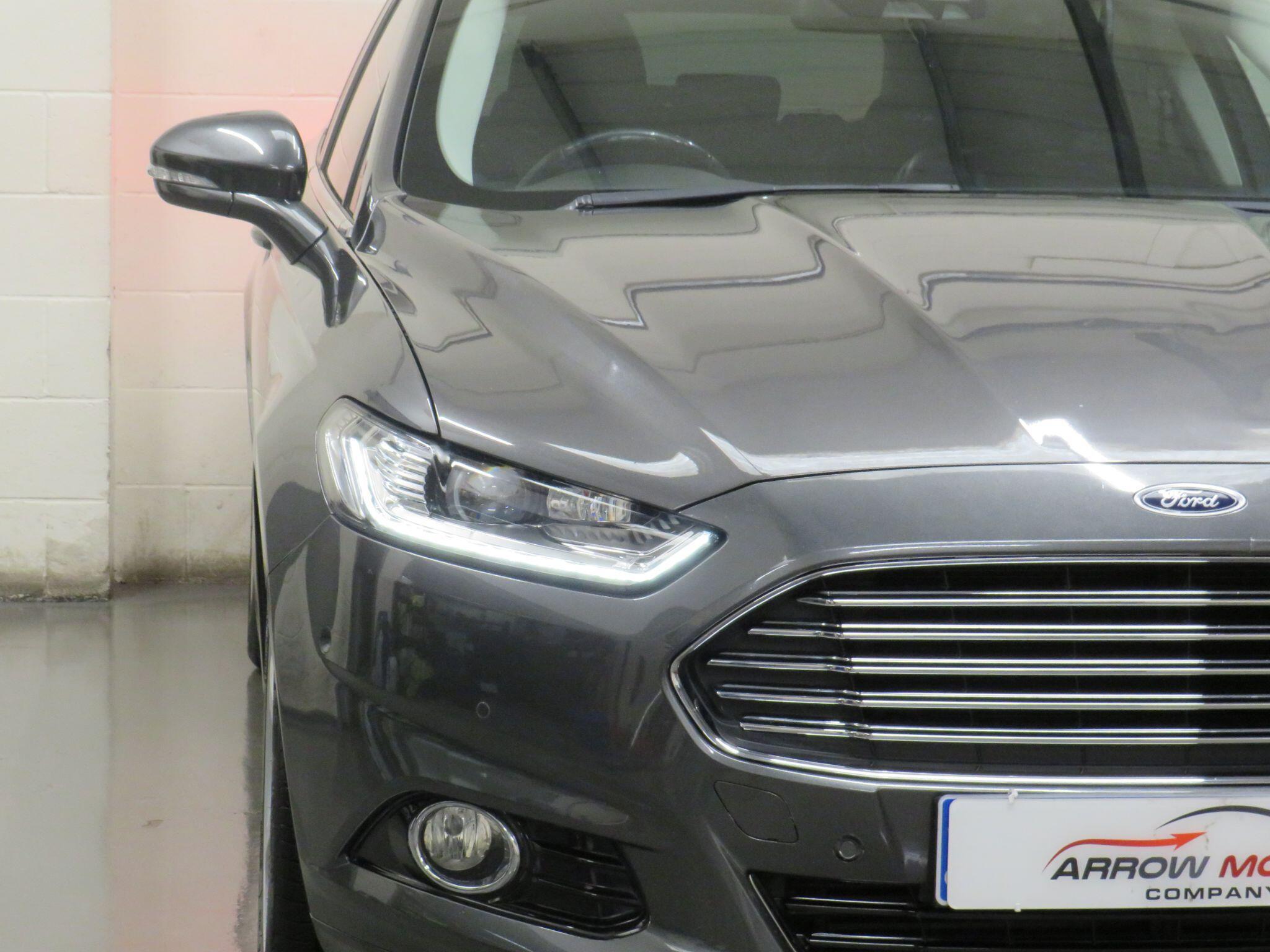 Ford Mondeo - Image 11
