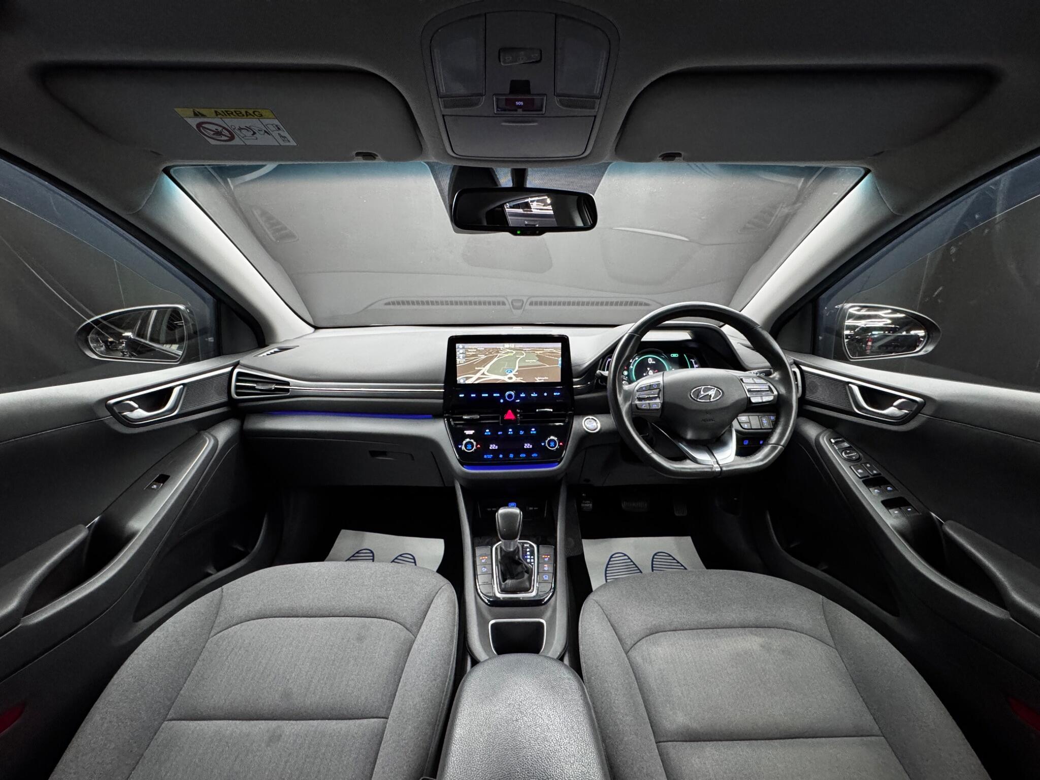 Hyundai Ioniq - Image 16