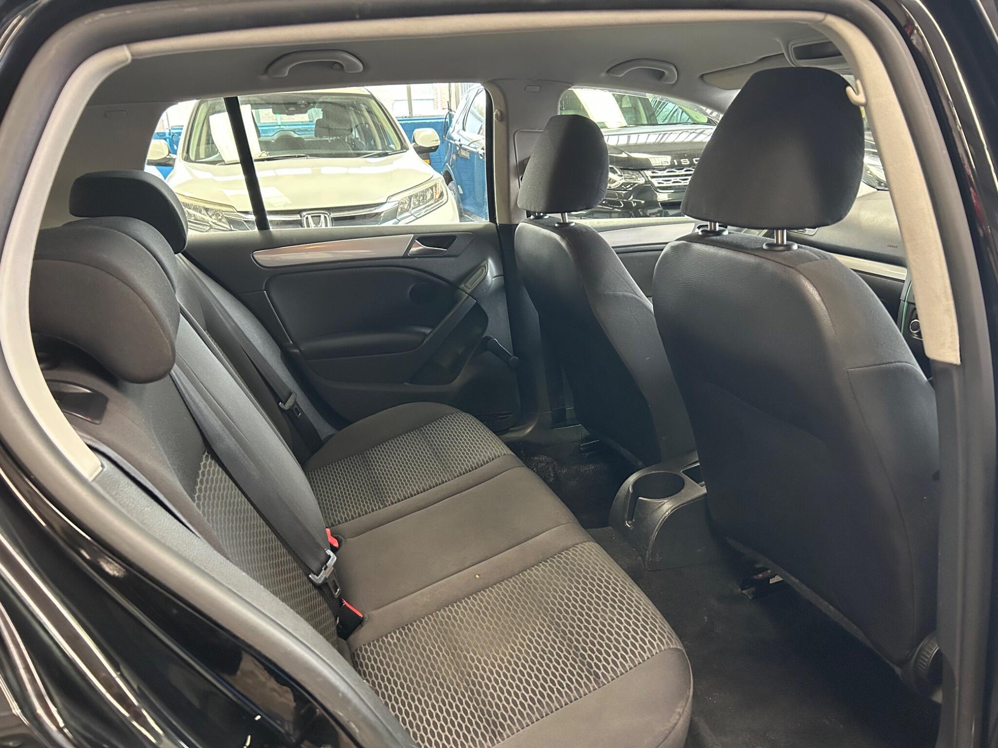 Volkswagen Golf - Image 16