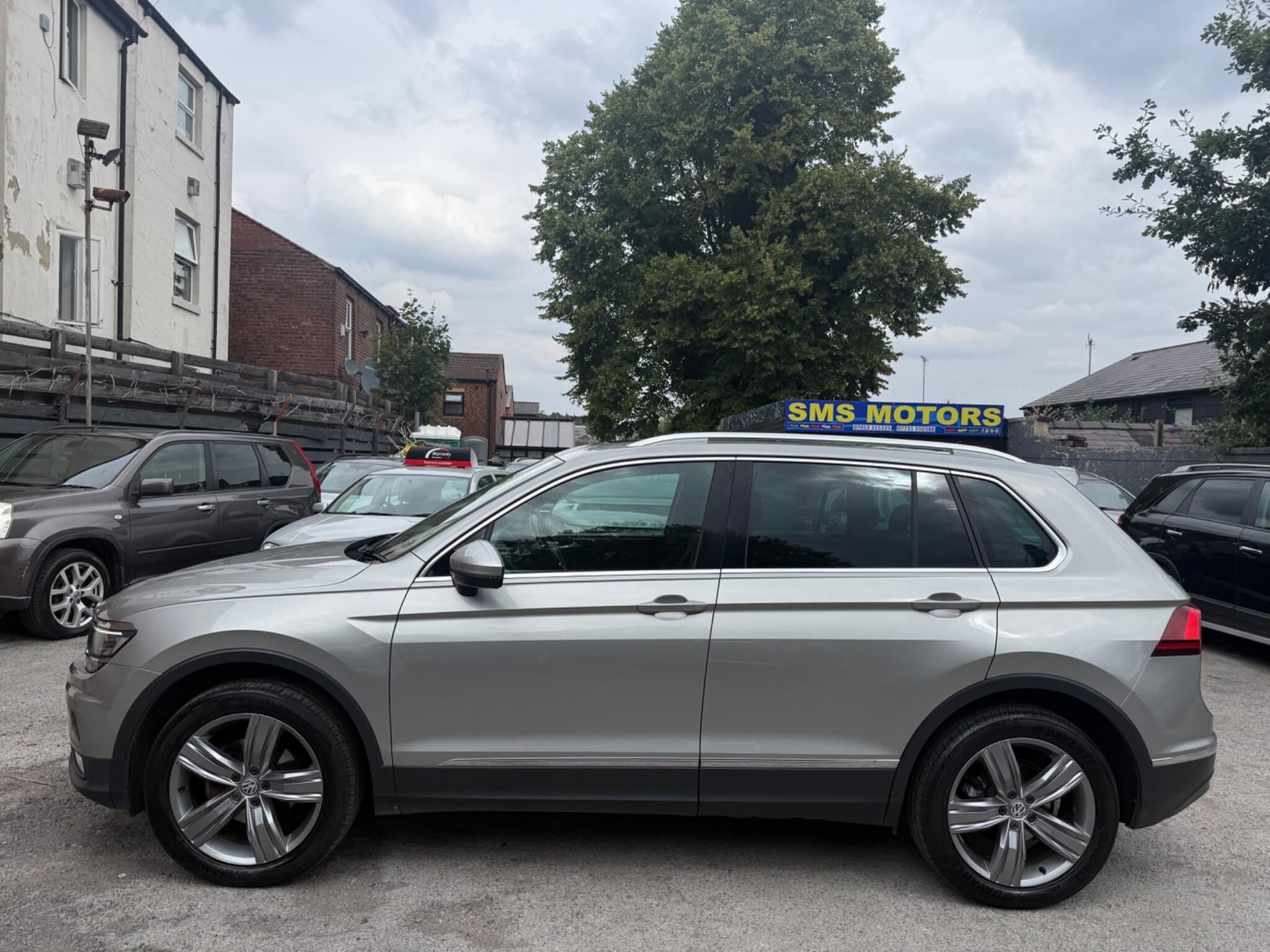 Volkswagen Tiguan - Image 4