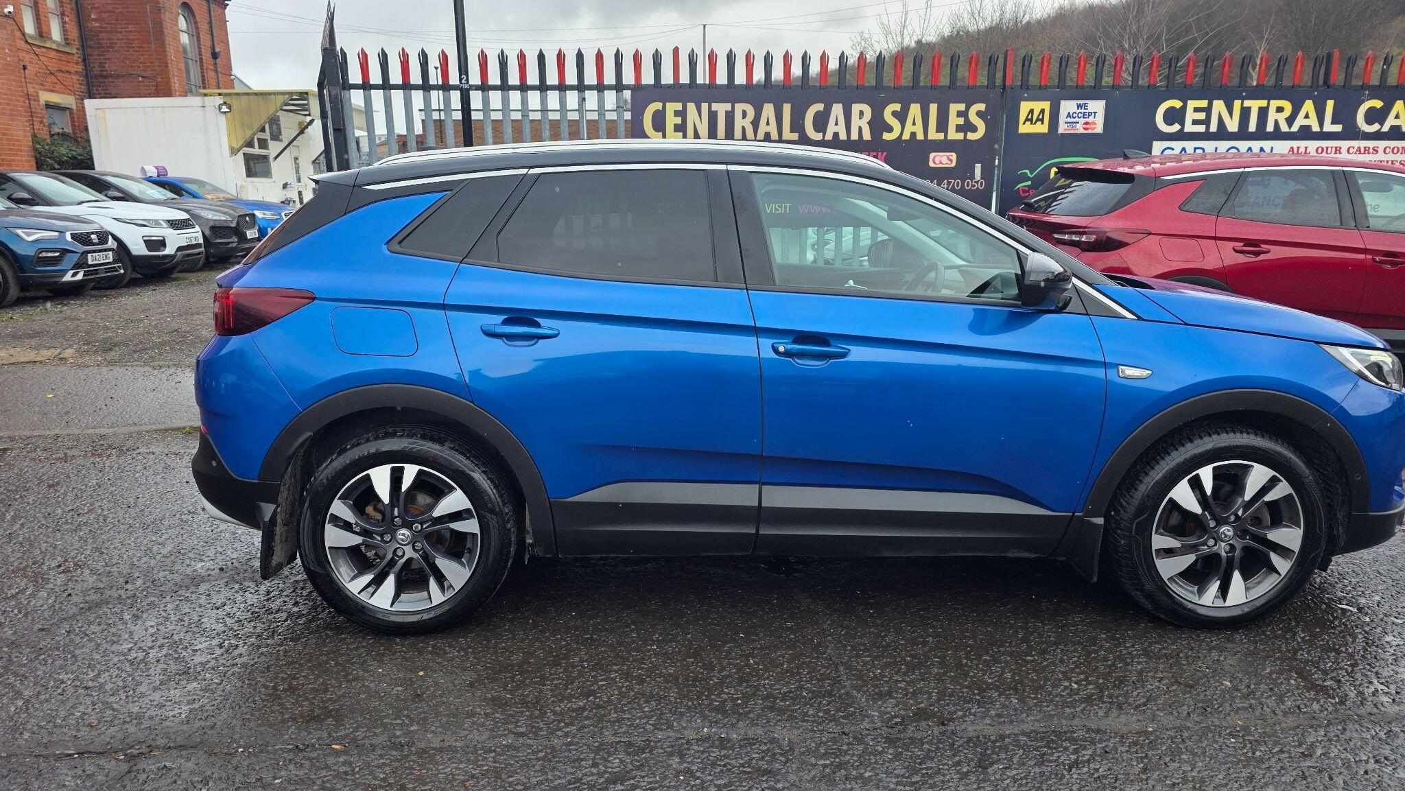 Vauxhall Grandland X - Image 9
