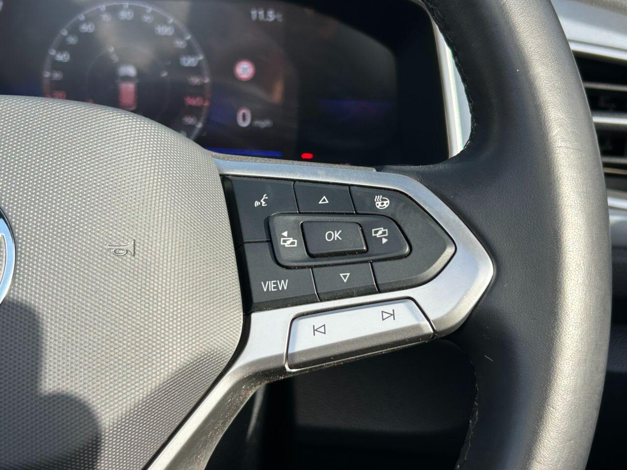 Volkswagen T-Roc - Image 23