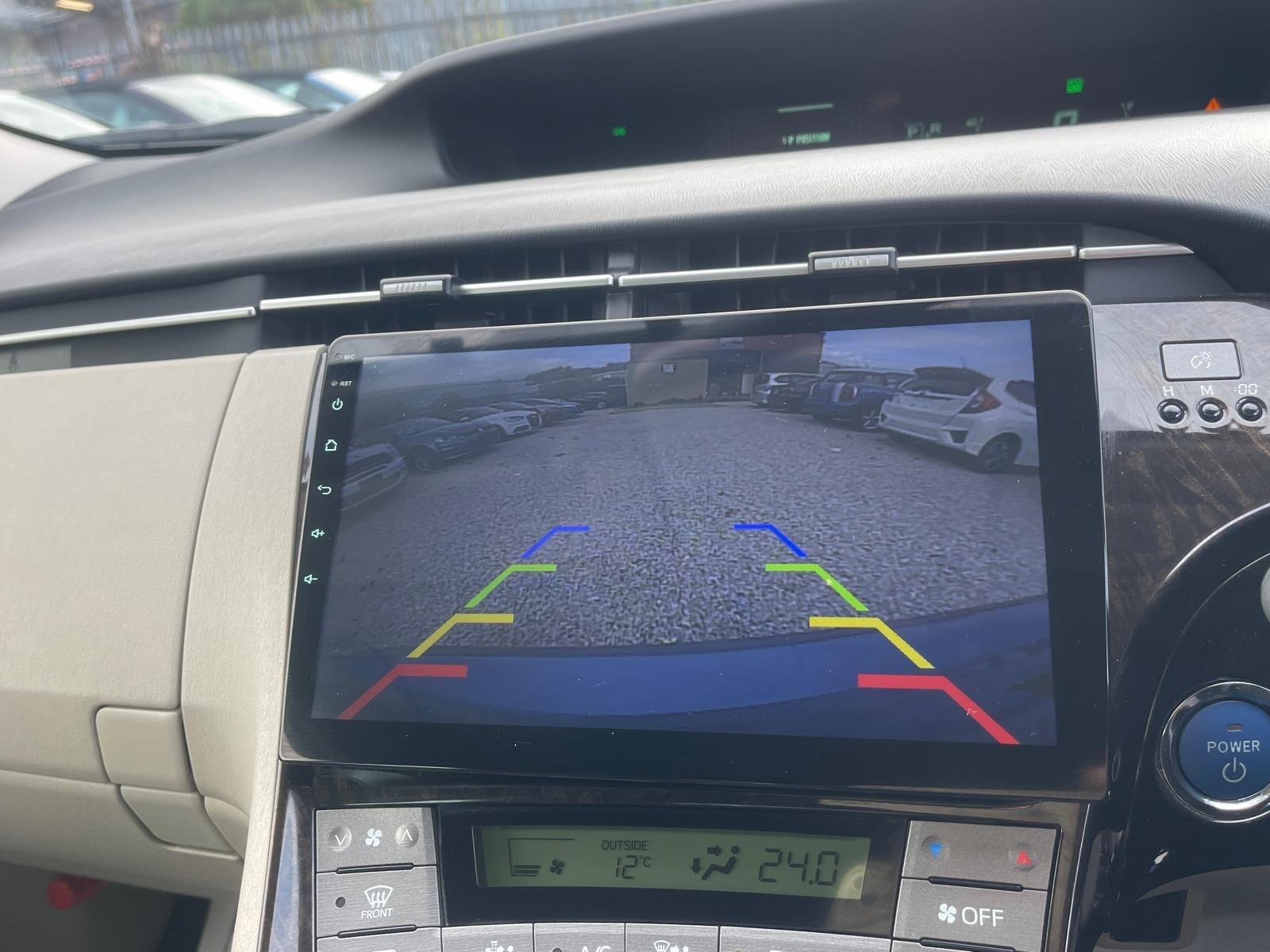 Toyota Prius - Image 28