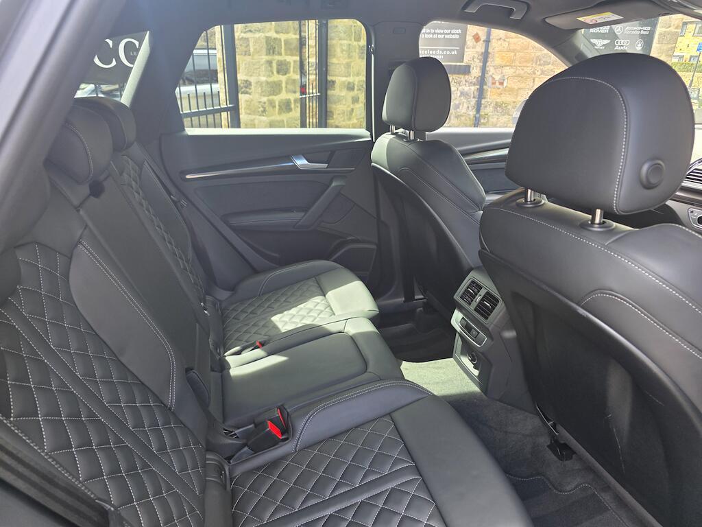 Audi SQ5 - Image 23