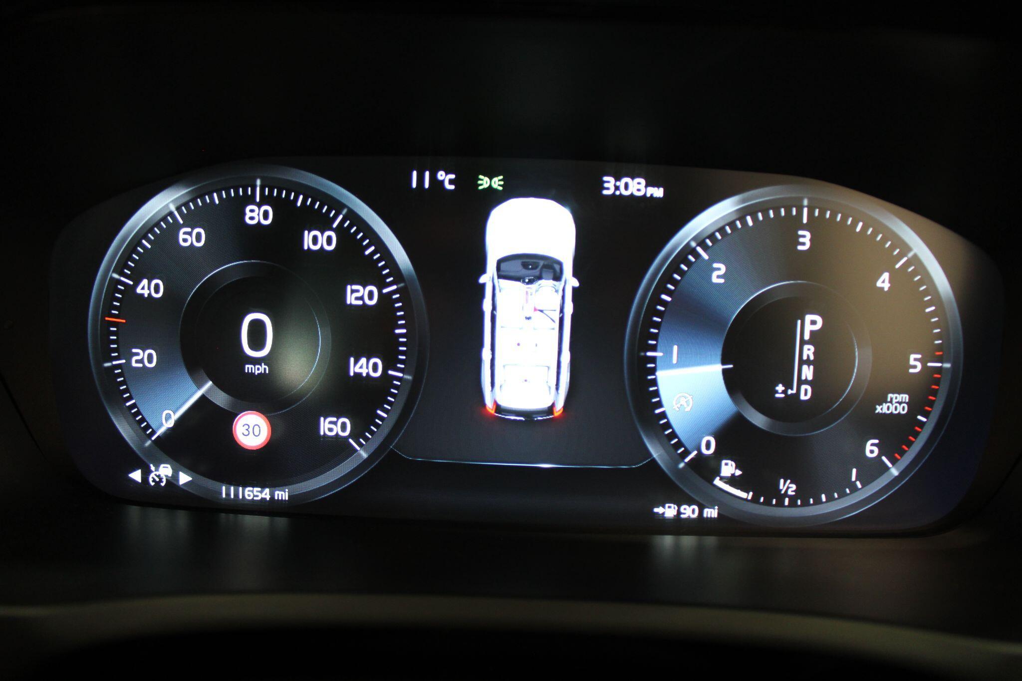 Volvo XC90 - Image 54