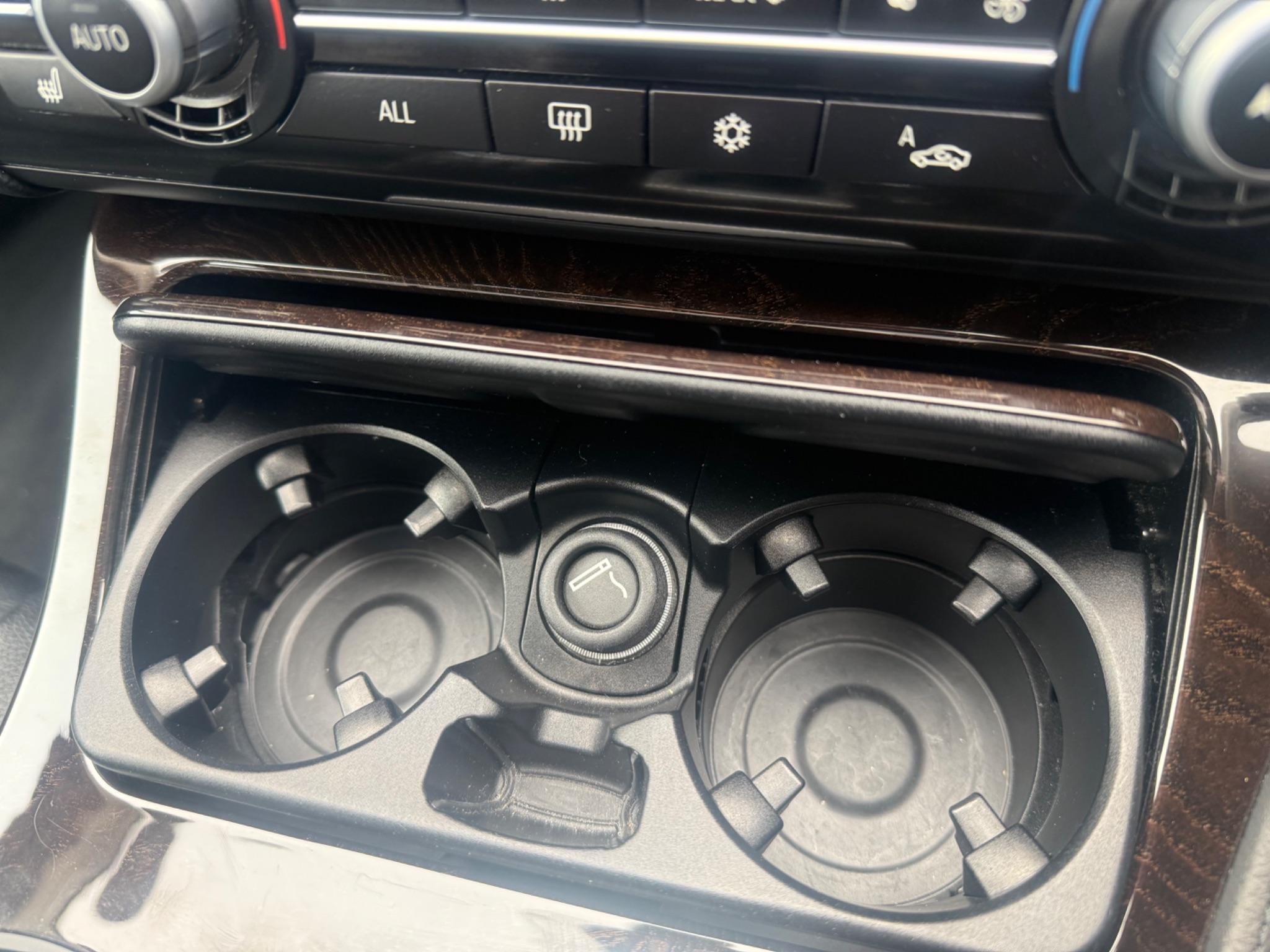 BMW 5 Series - Image 13