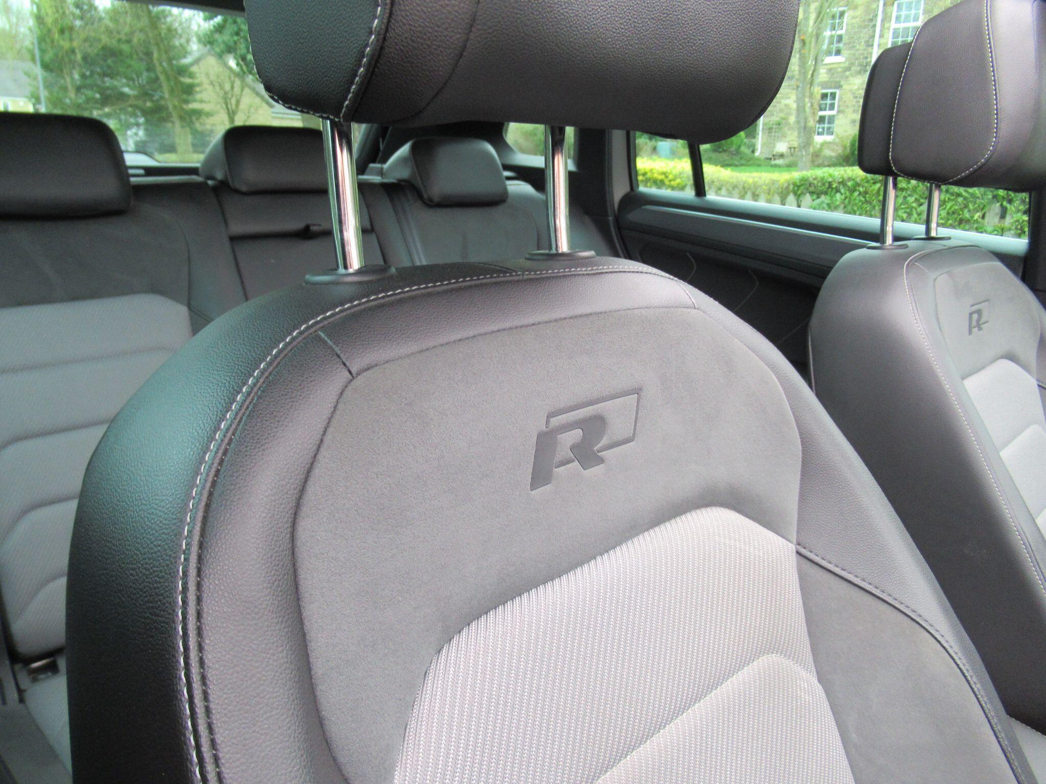 Volkswagen Tiguan - Image 25