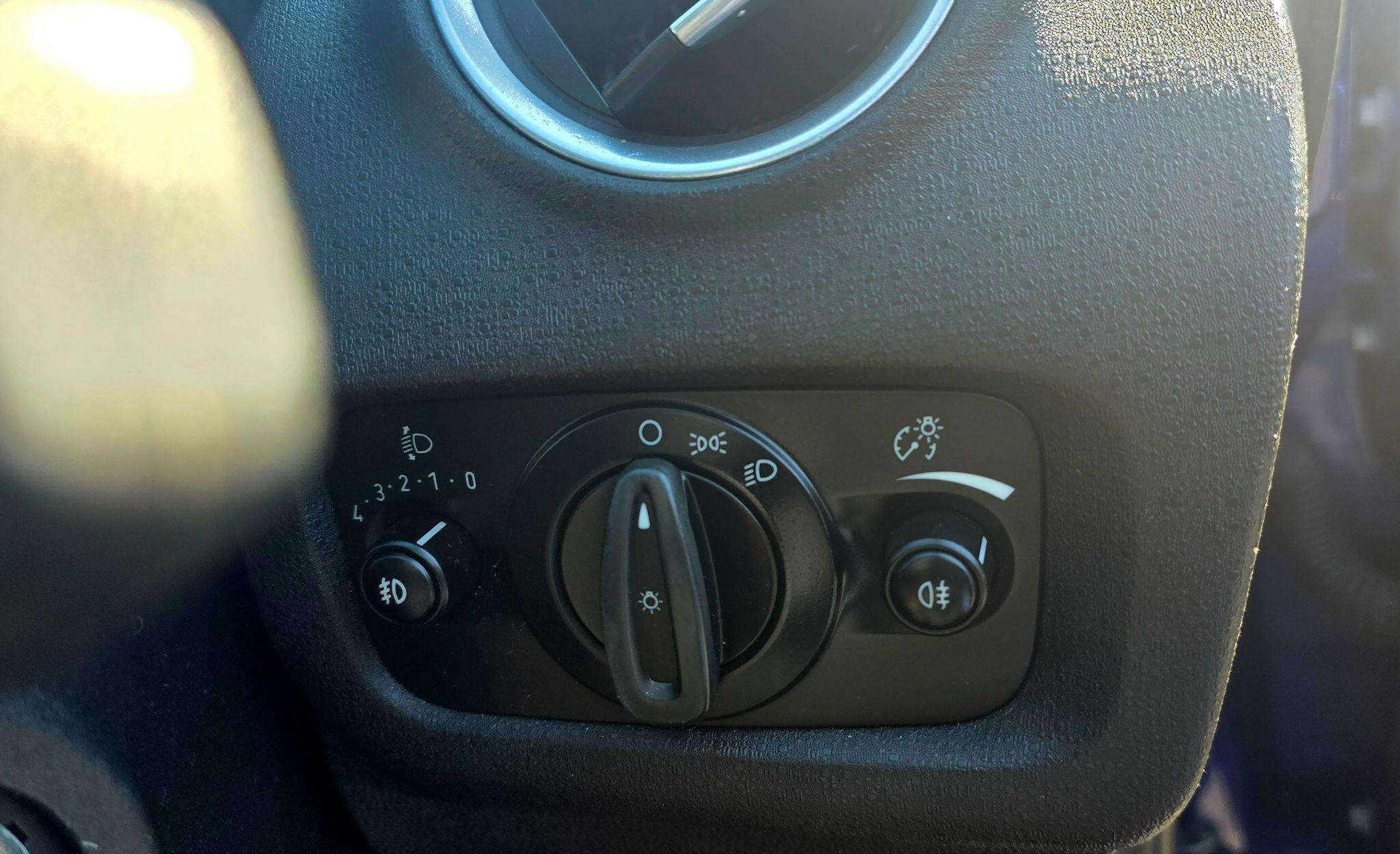 Ford Fiesta - Image 23