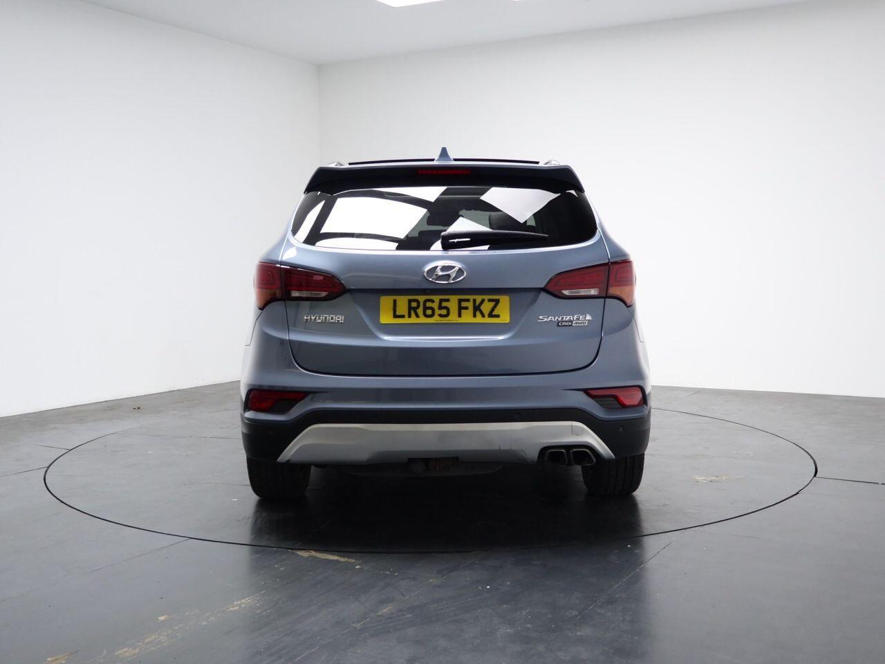 Hyundai Santa Fe - Image 11