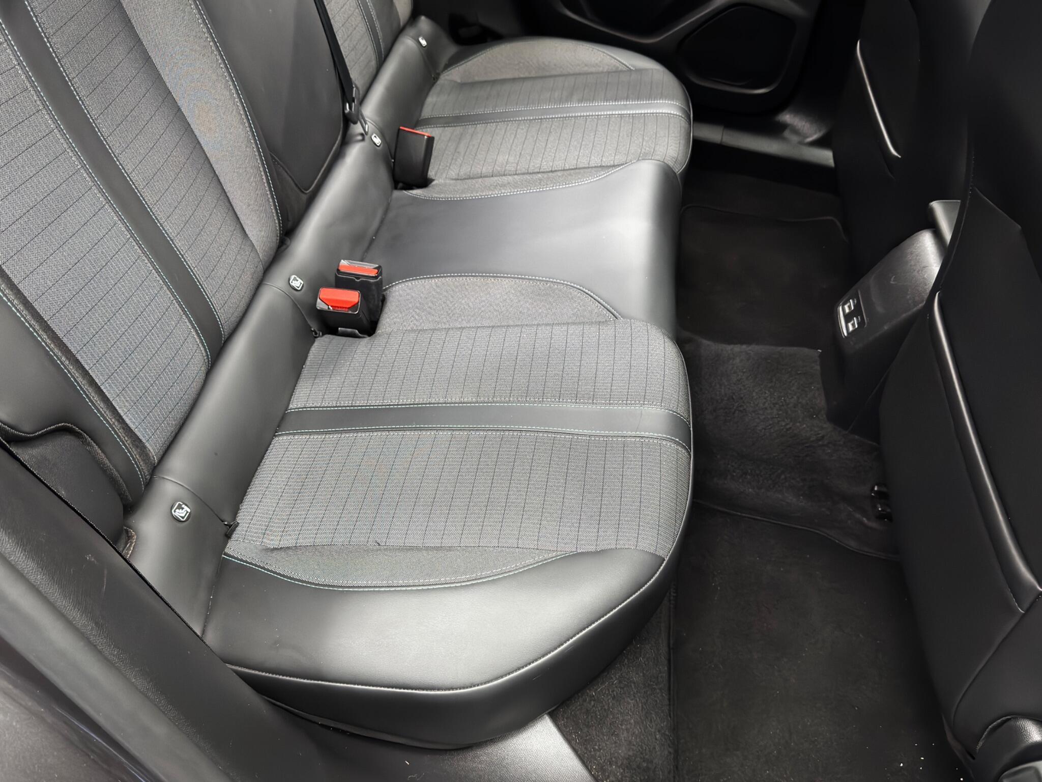 Peugeot 2008 - Image 16