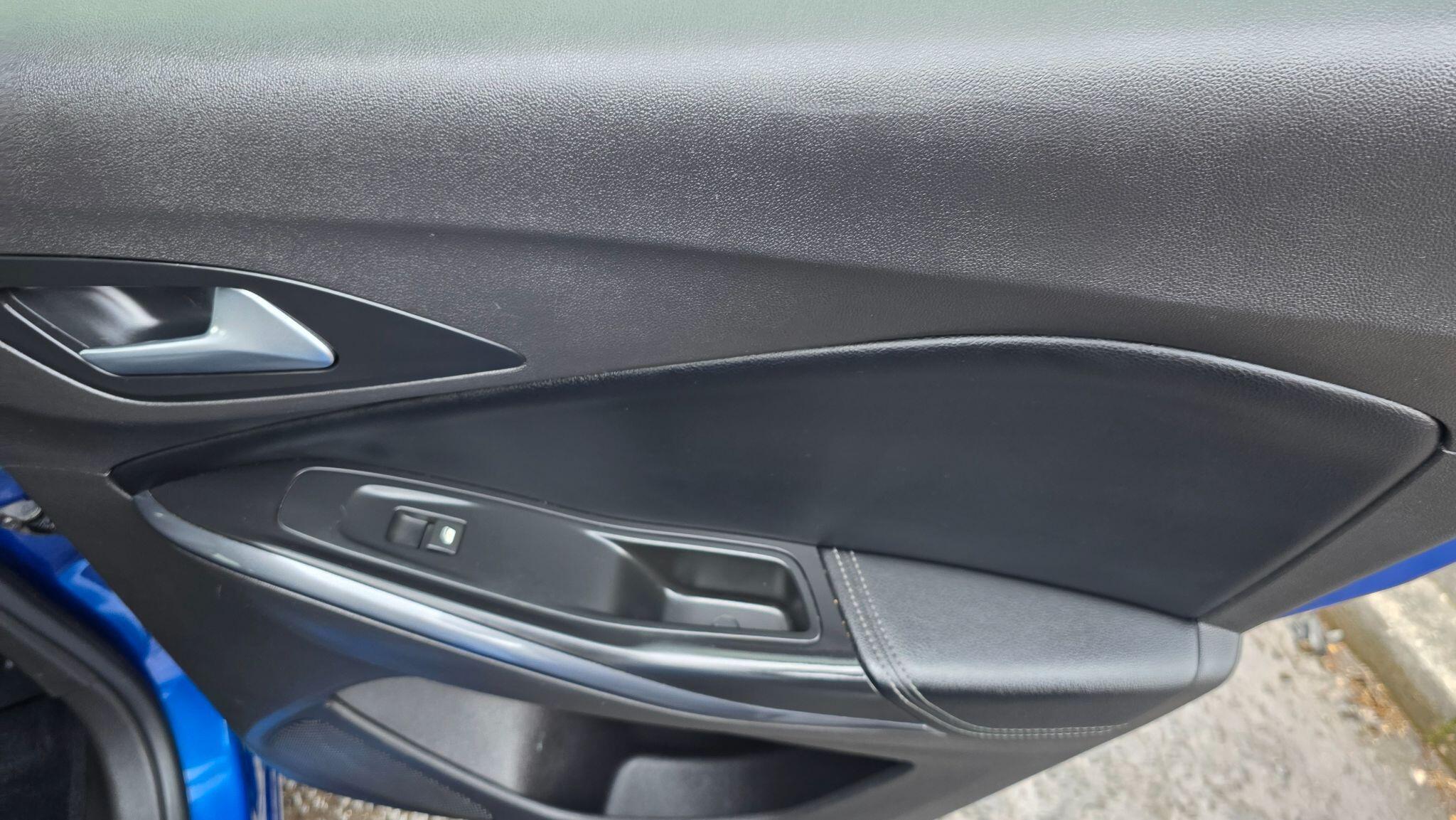 Vauxhall Grandland X - Image 31