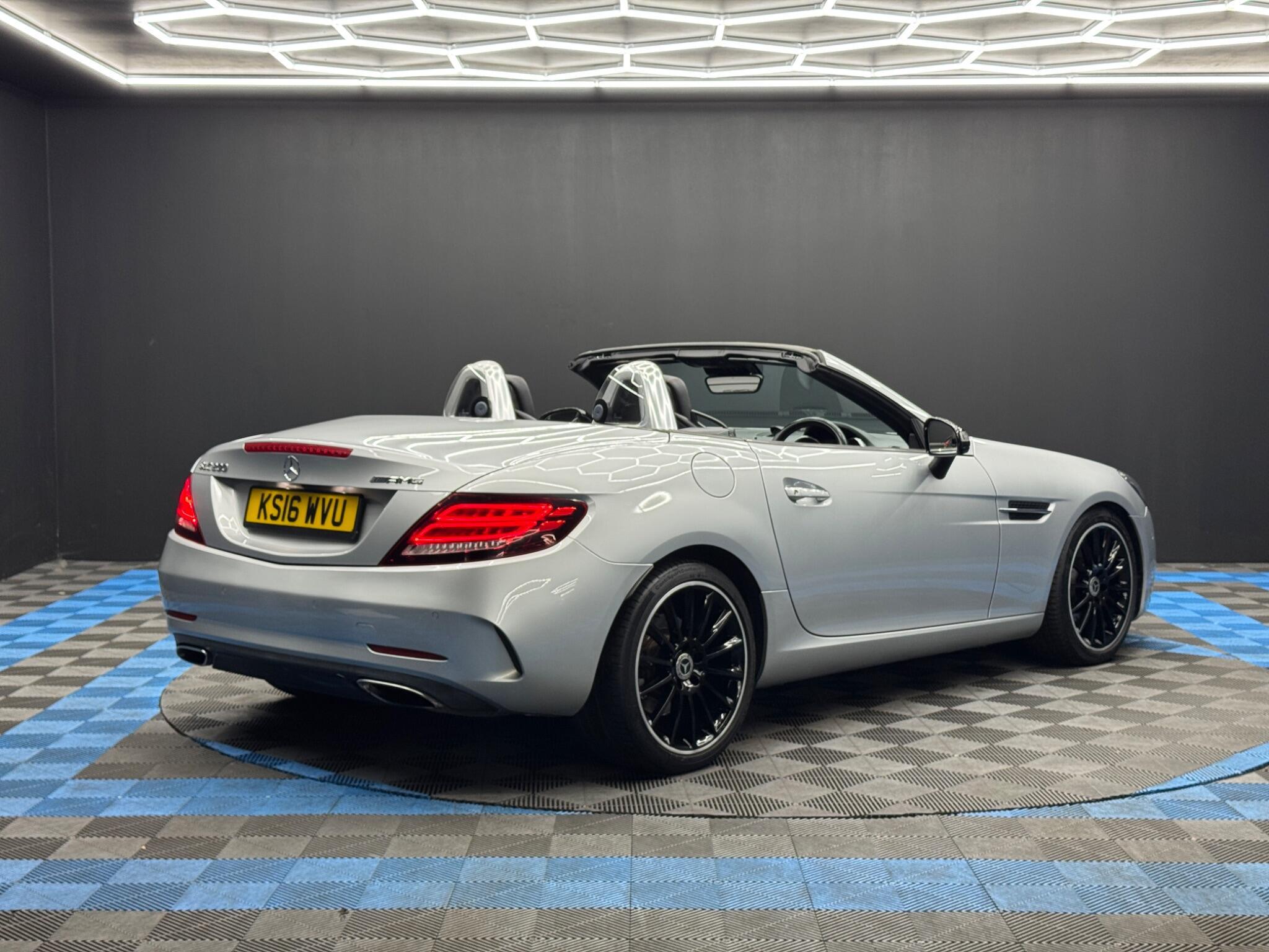 Mercedes SLC - Image 5