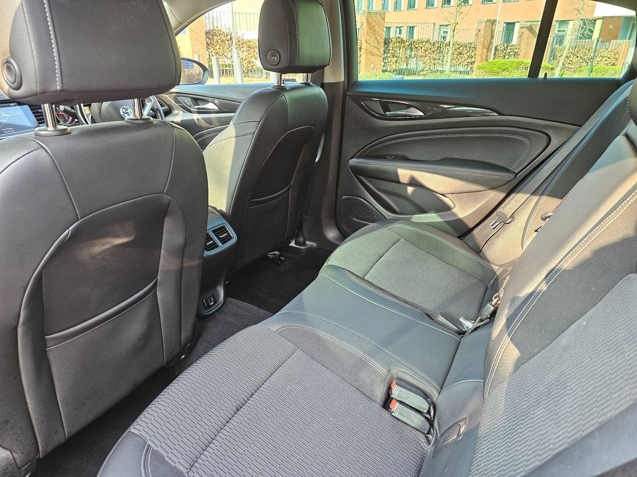 Vauxhall Insignia - Image 24