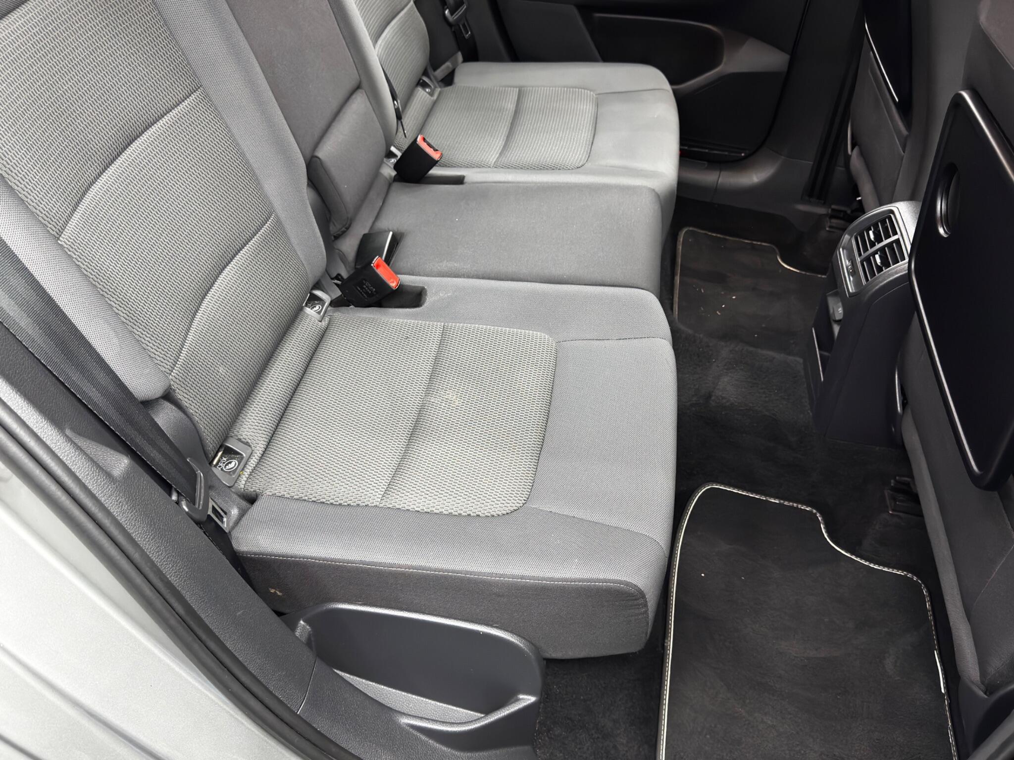 Volkswagen GOLF SV - Image 16