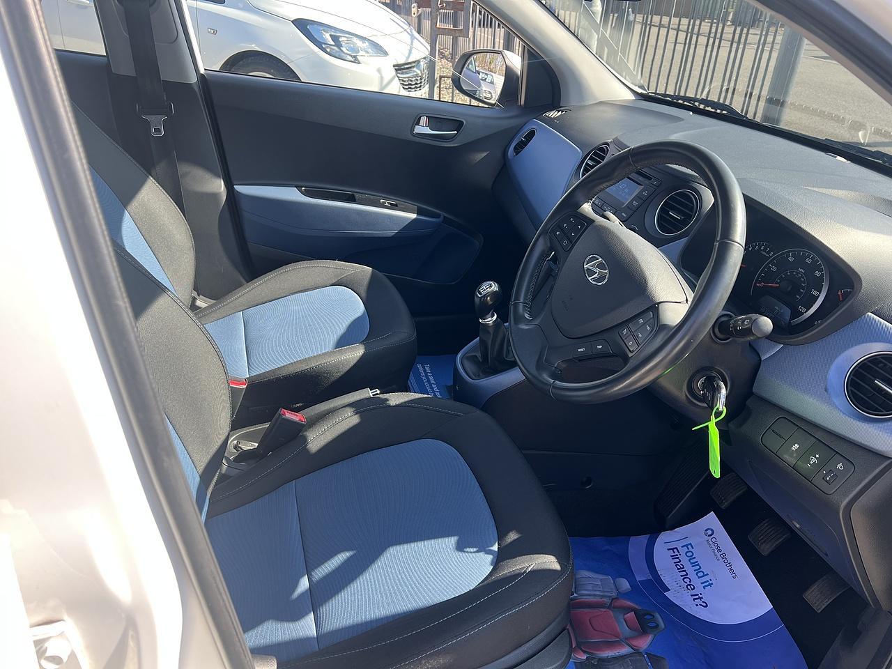 Hyundai i10 - Image 12