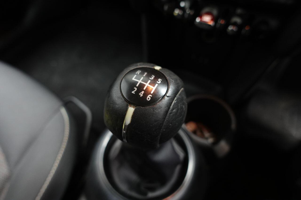 MINI Hatch - Image 33