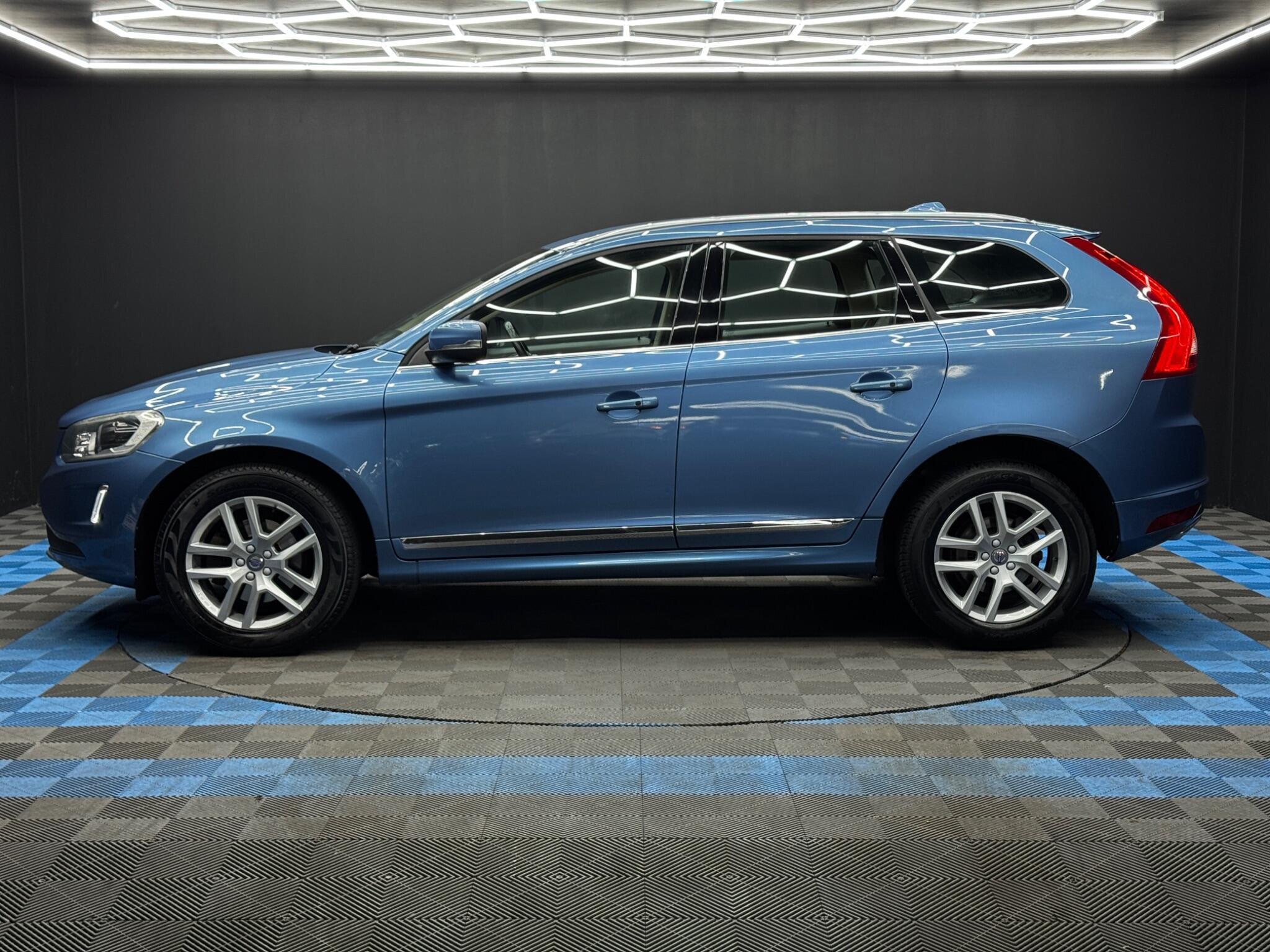 Volvo XC60 - Image 8