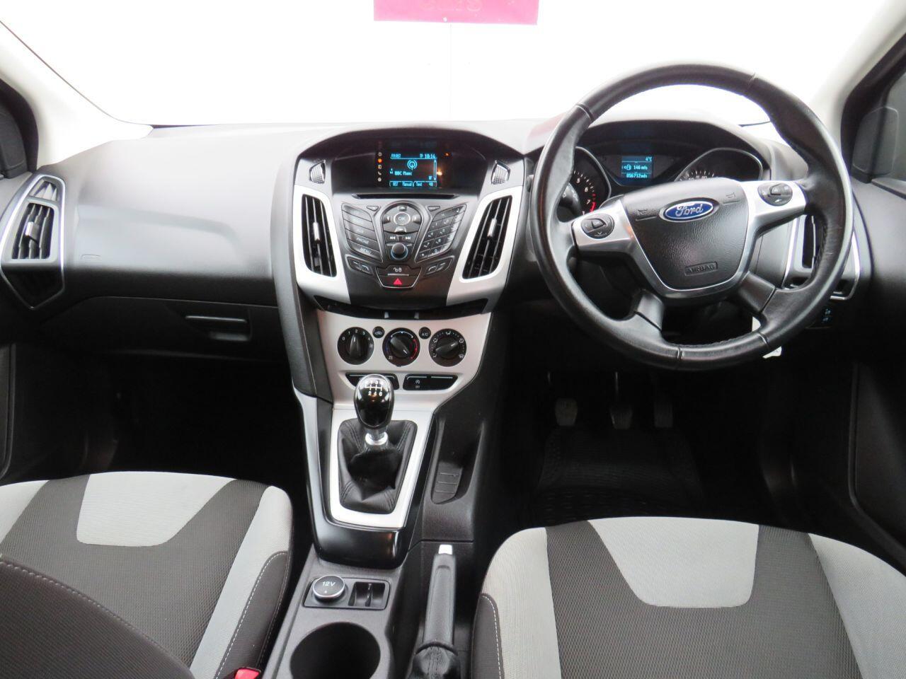 Ford Focus - Image 2