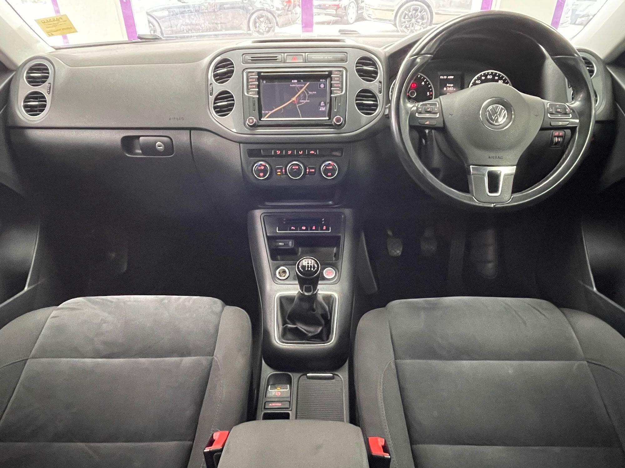 Volkswagen Tiguan - Image 2