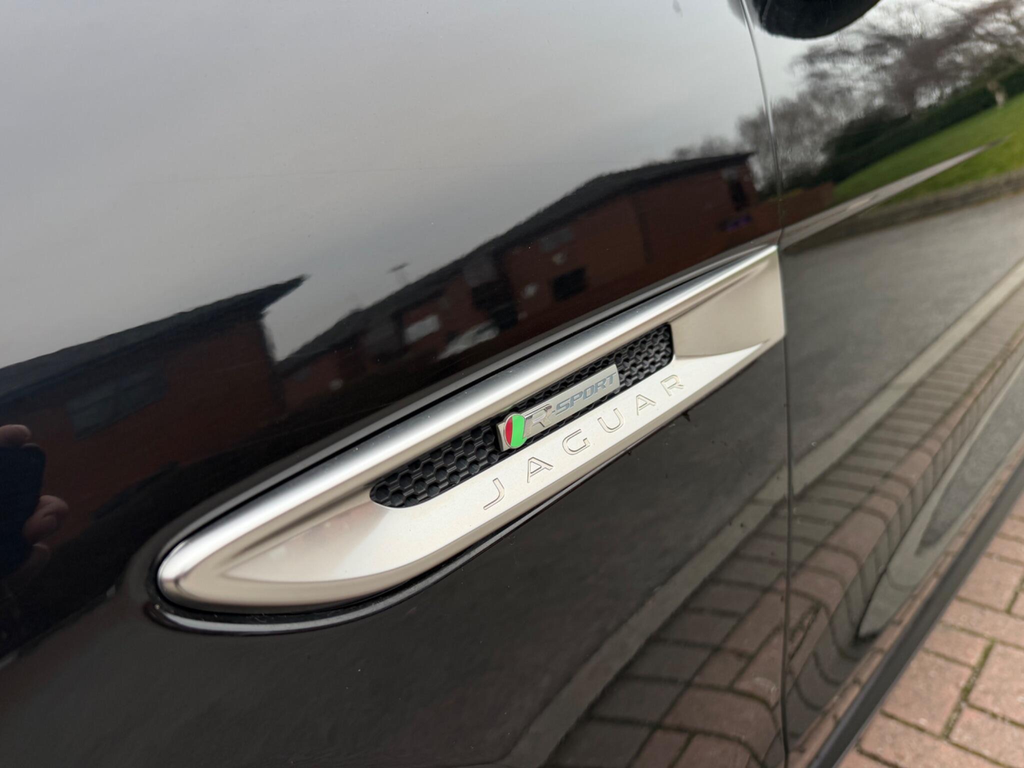 Jaguar F-Pace - Image 46