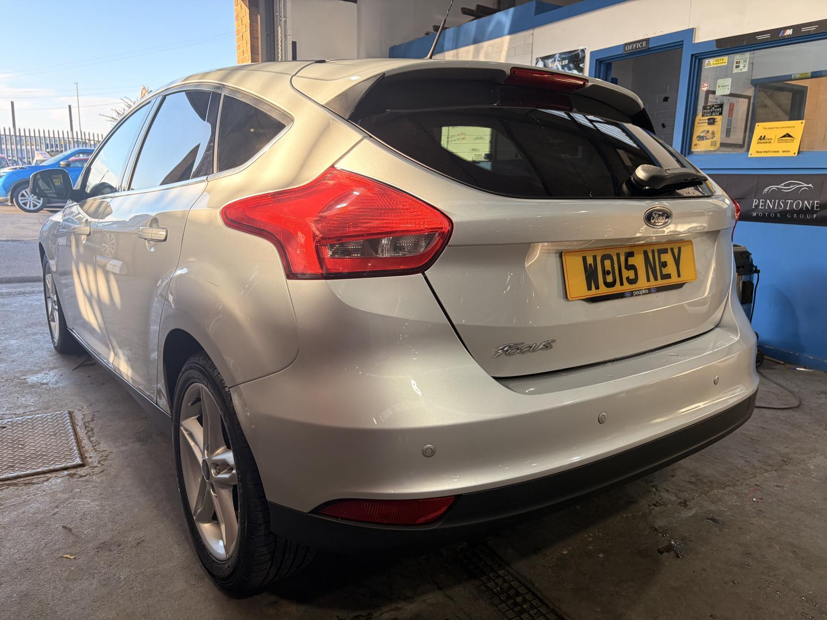 Ford Focus - Image 5