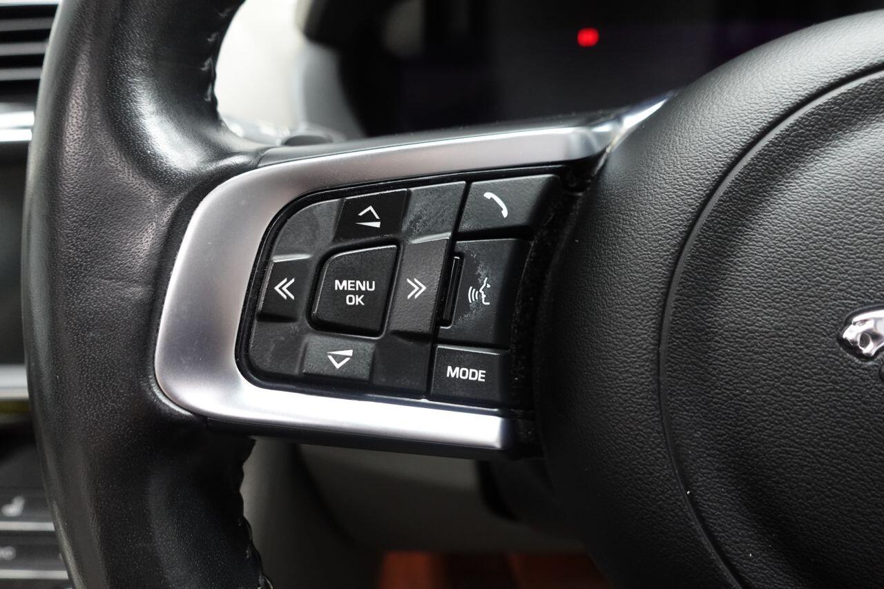 Jaguar F-Pace - Image 29