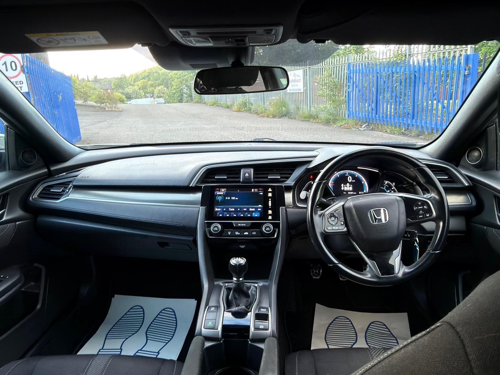 Honda Civic - Image 16
